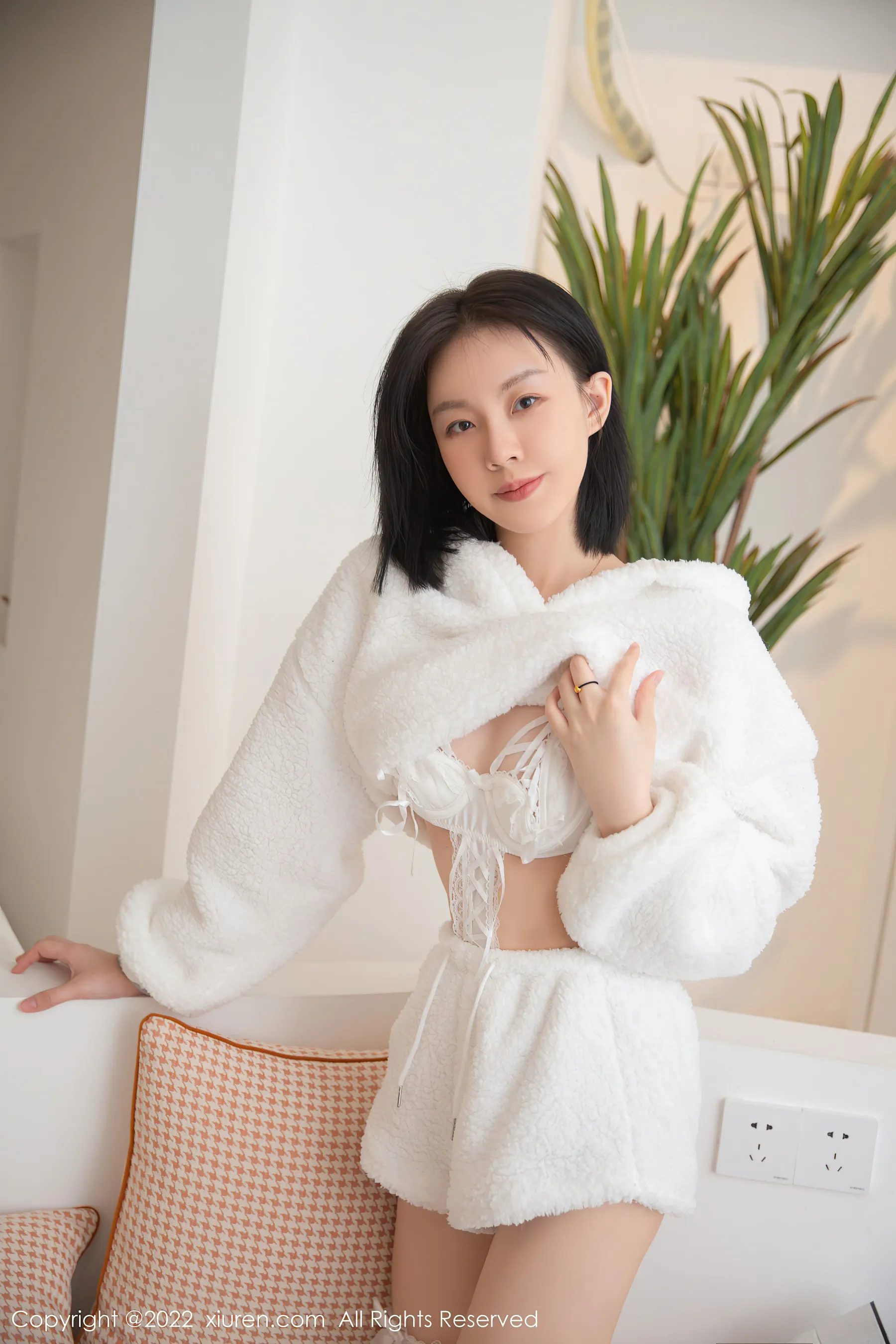 秀人网 No.4569 一颗甜蛋黄a 性感美腿插图7