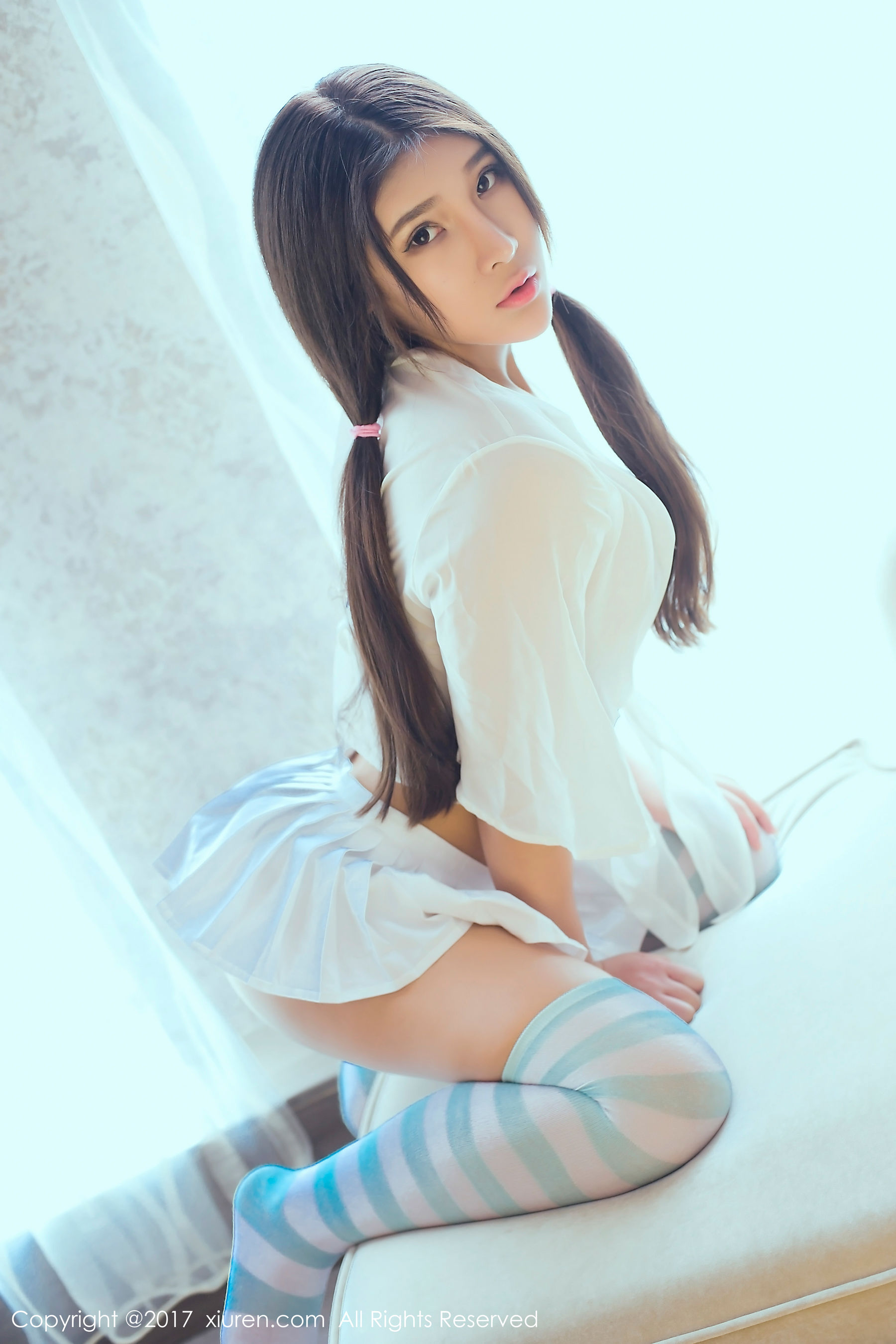 当然是小熊呀《绝好蜜桃臀细腰》 秀人网XIUREN No.783插图3