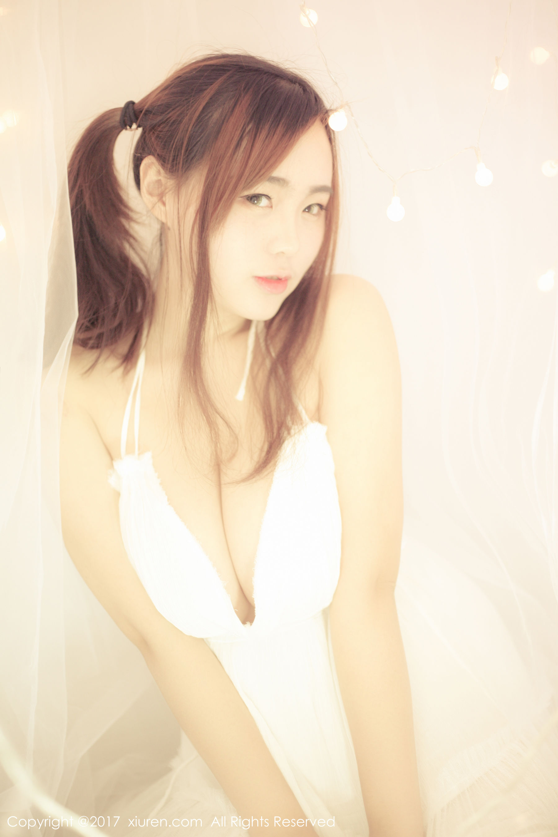 米爱Demon《童颜巨乳的梦幻少女诱惑私房》 秀人网XIUREN No.744插图2