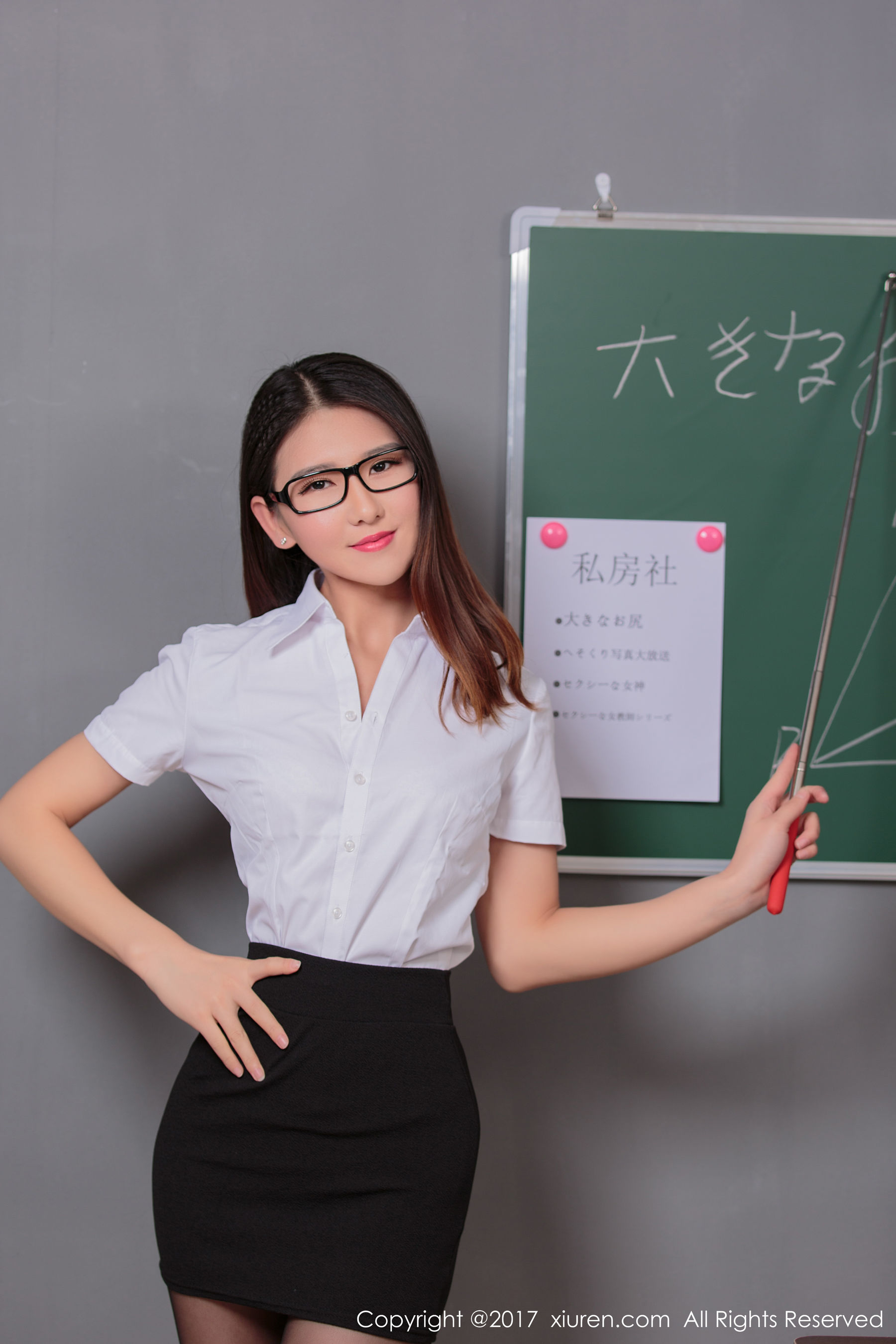 糖果儿《制服黑丝教鞭诱惑力》 秀人 NO.869插图5