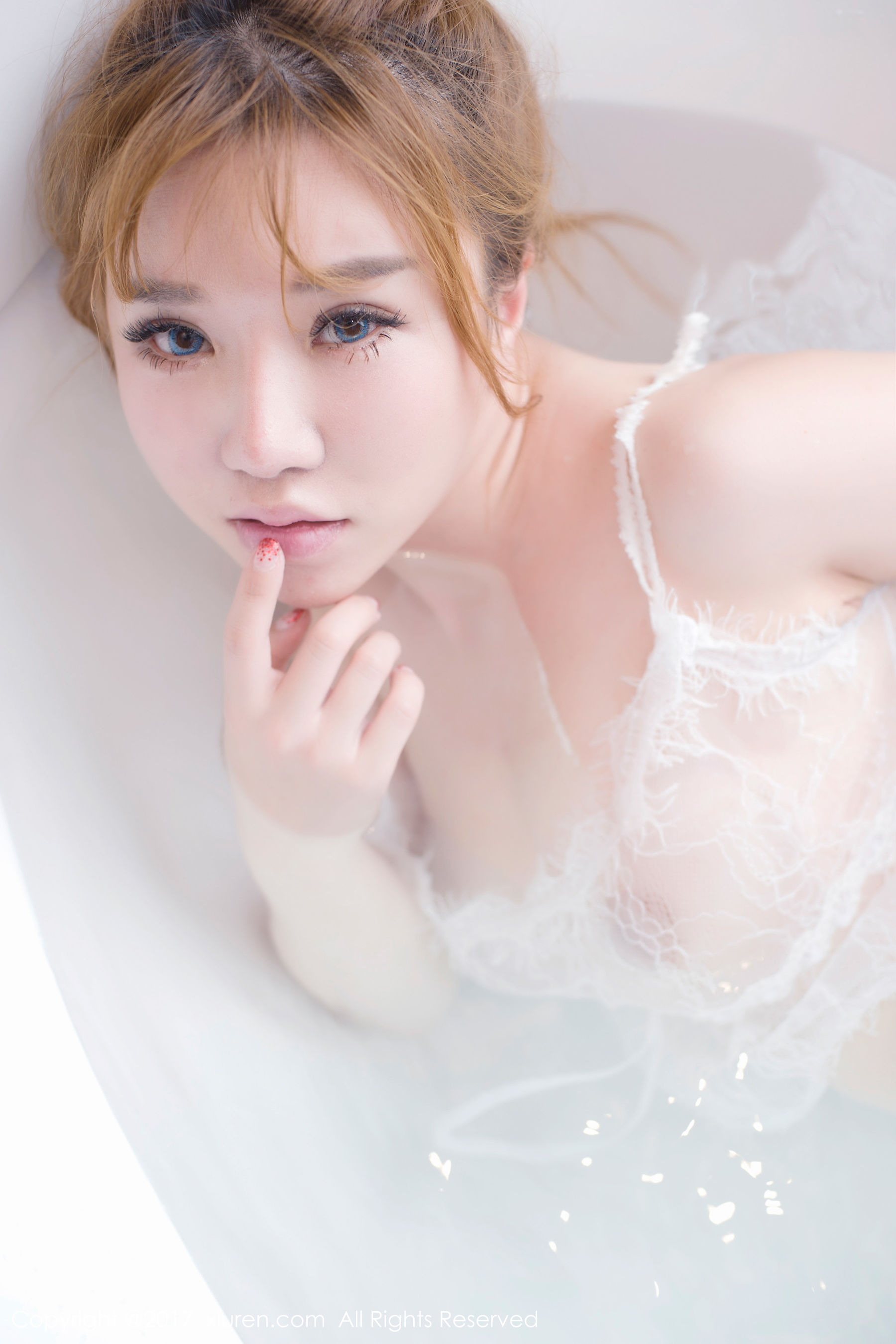 小公举Amy《浑圆白皙美女圆乳细腰模特》 秀人网XIUREN No.778插图7