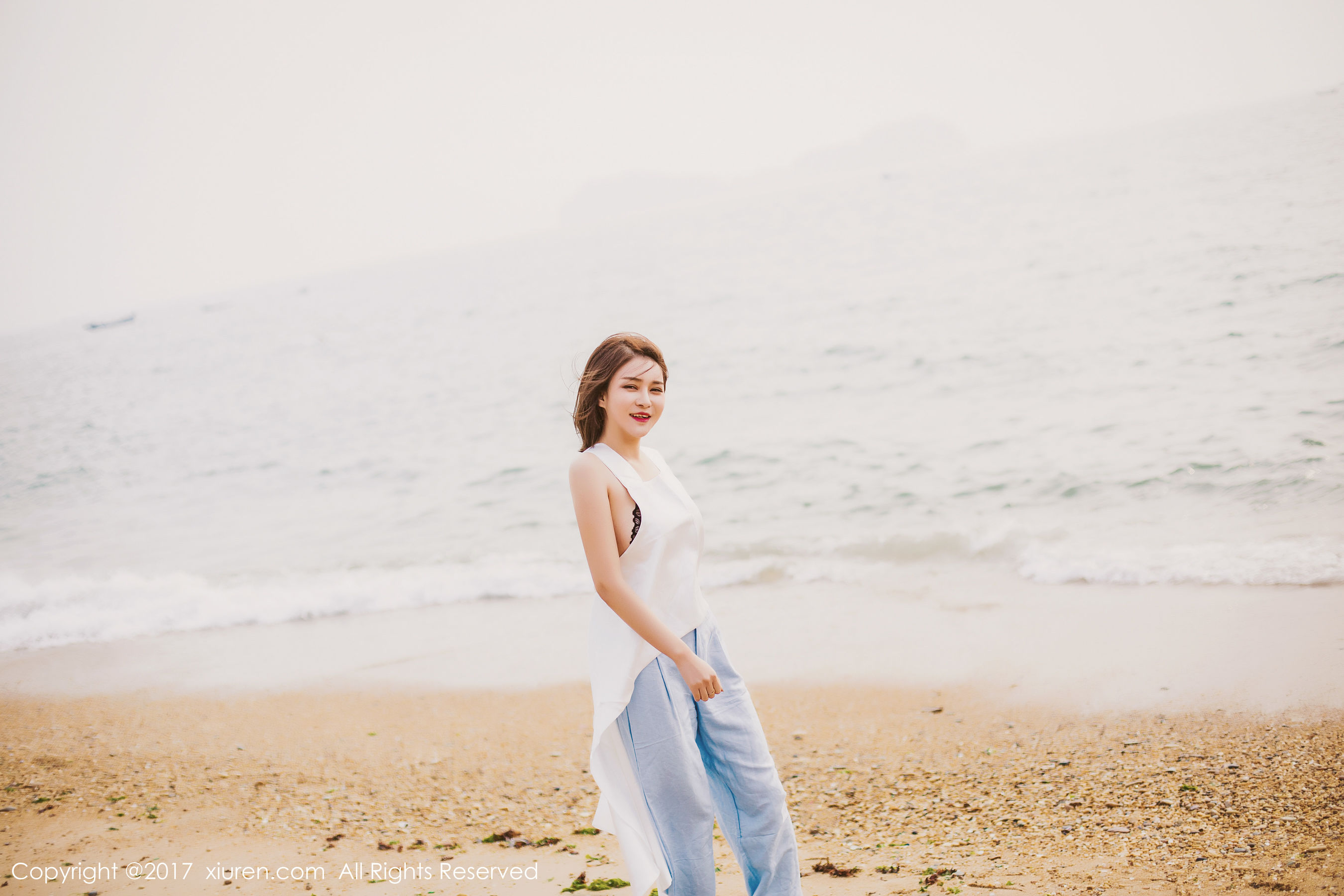 廿十(凯竹)《海边唯美风+性感室内》 秀人 NO.879插图