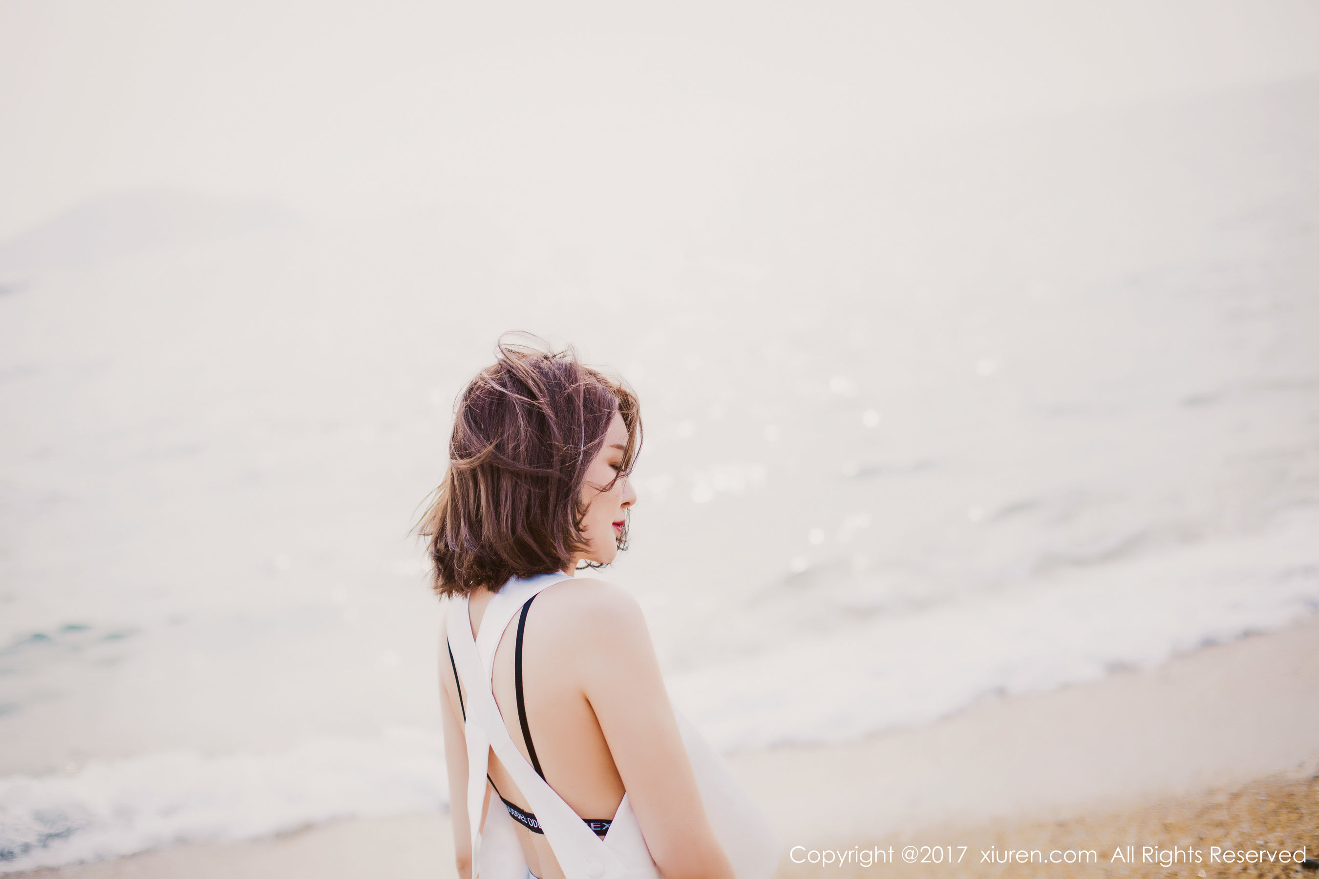 廿十(凯竹)《海边唯美风+性感室内》 秀人 NO.879插图1