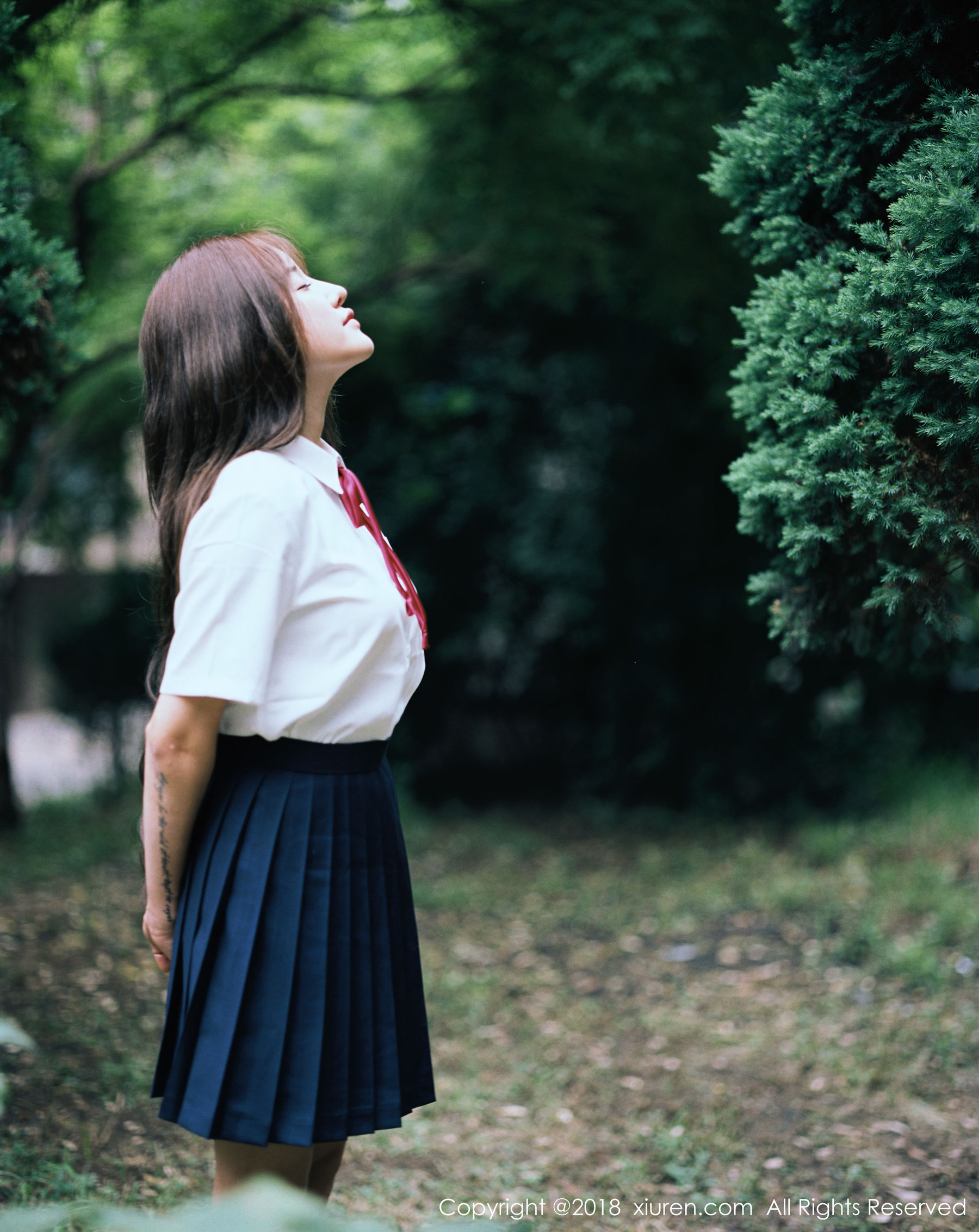 丹妮Danny《运动滑板人体抹油与浴室湿身》 XiuRen 秀人网 No.994插图2