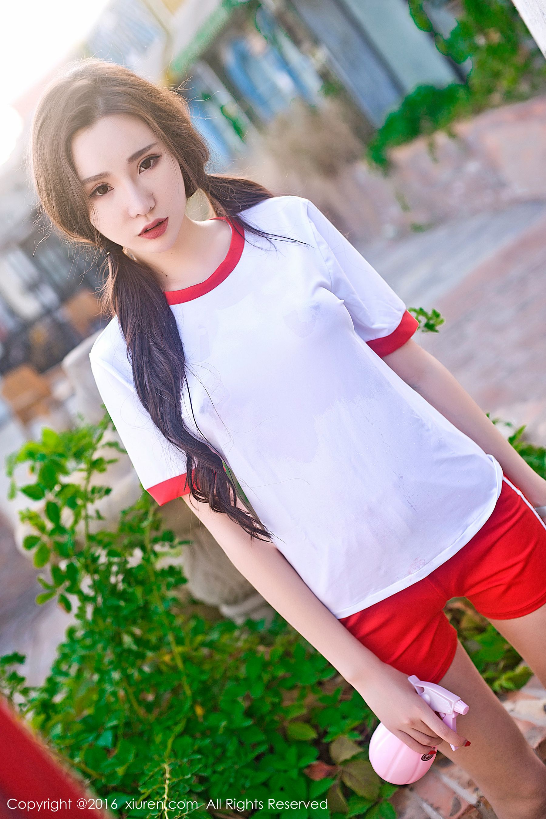 萌琪琪Irene《如同妖孽般的美女》 秀人网 No.669插图2