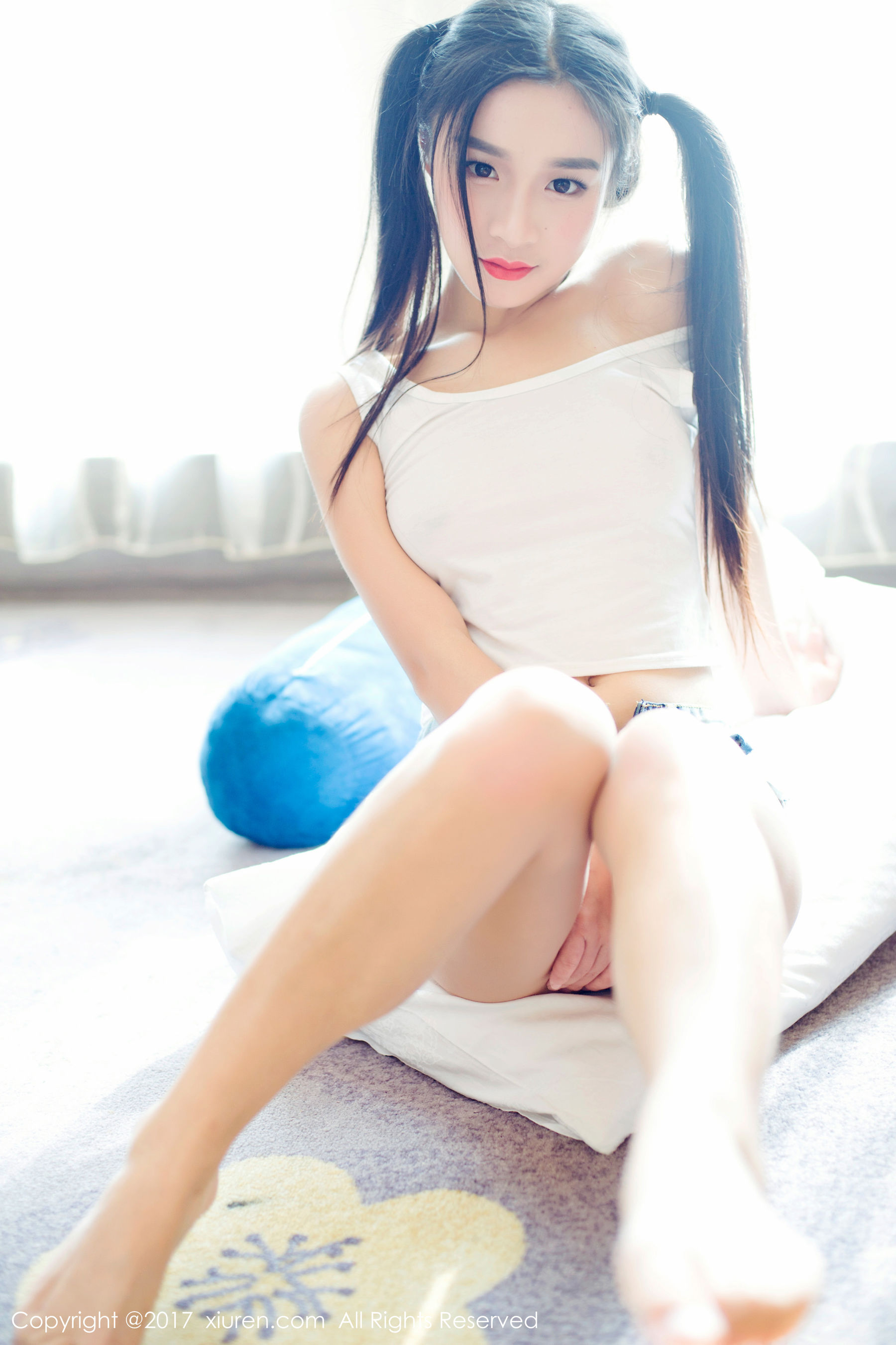 绮梦Cherish《齐逼牛仔裤+翘臀+床单诱惑》 秀人 NO.883插图3