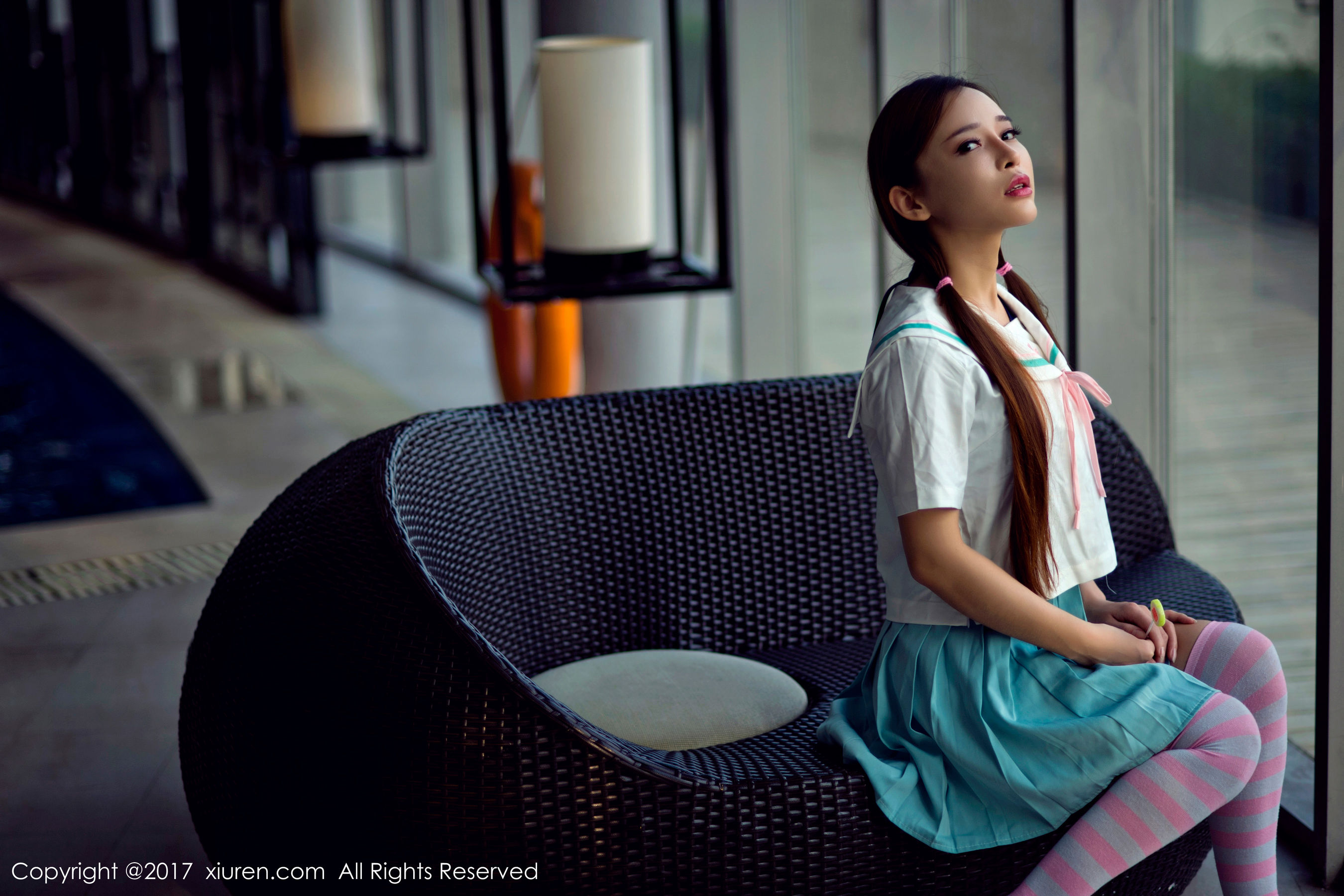 艾小青《人体泡沫浴+日系学生服泳池棒棒糖》 秀人 NO.866插图6