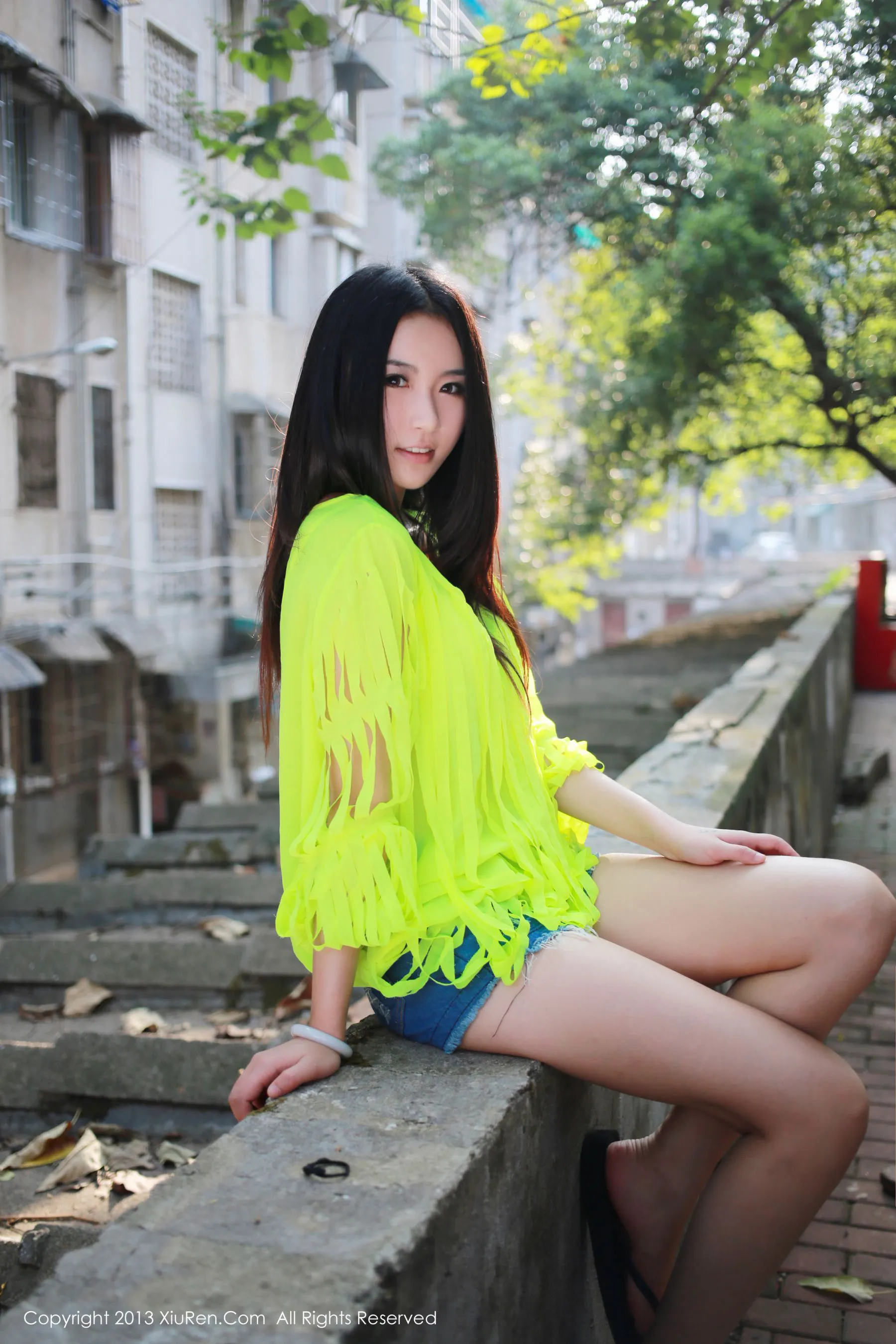 MOON嘉依 秀人网 No.017插图