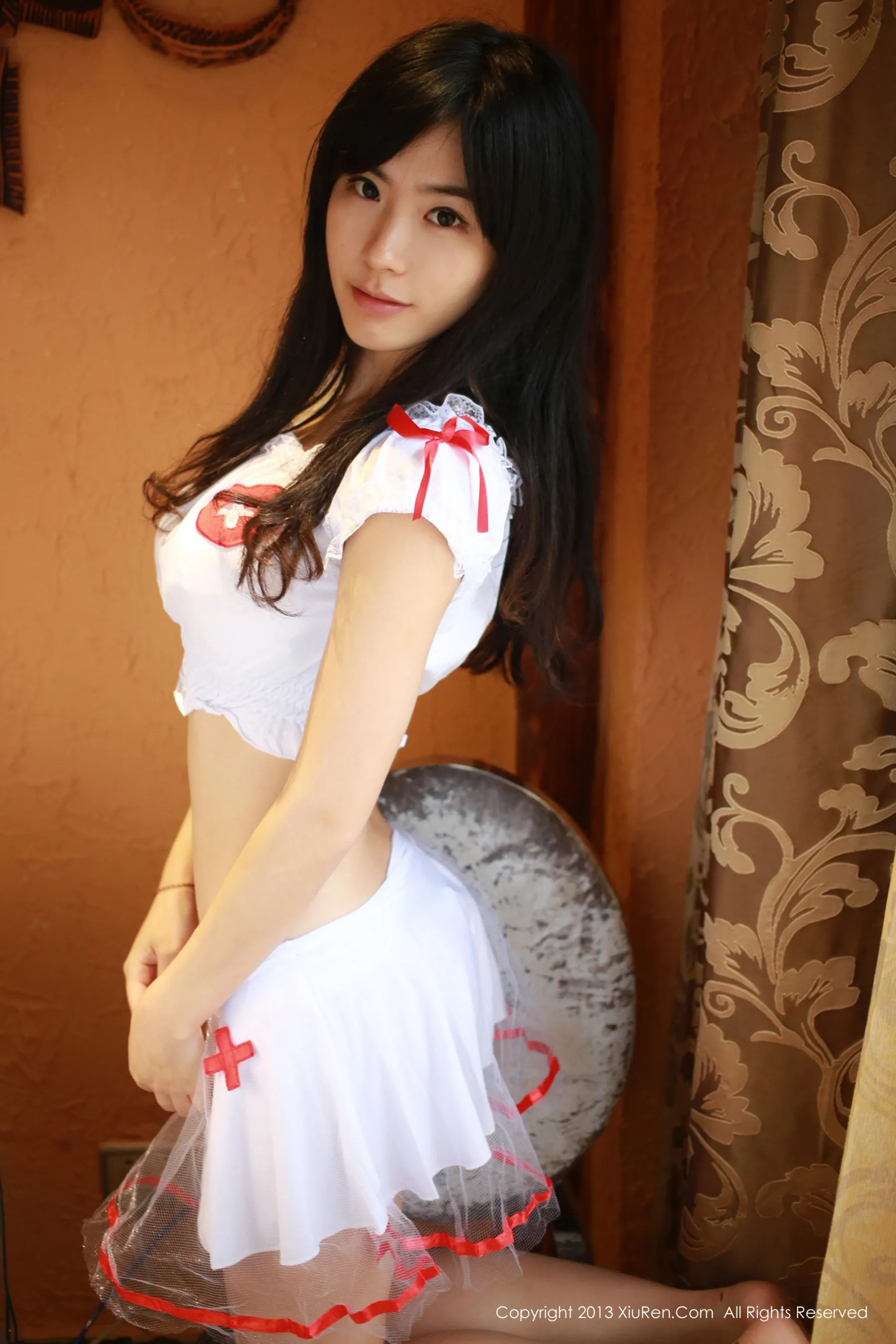 刘雪妮Verna《黑色蕾丝、吊袜、护士装、各色的小裤裤》 秀人网 No.010插图7