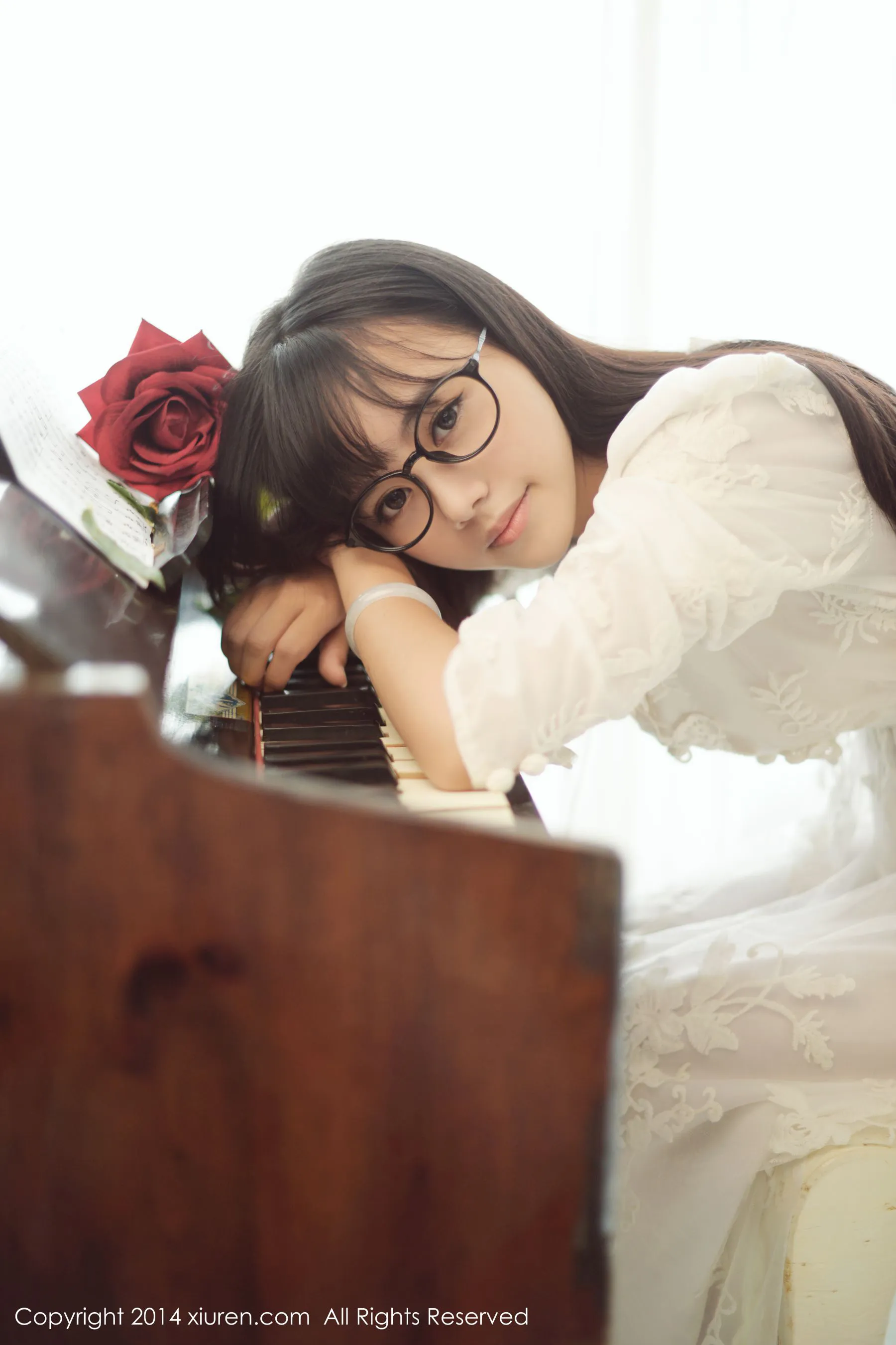 toro羽住《小清新系列》 秀人网 No.170插图2