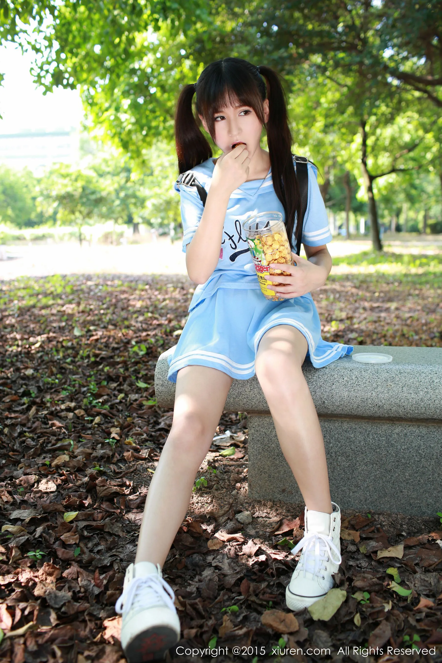 唐雨辰TYC《广州大学城野外》 秀人网 No.387插图1