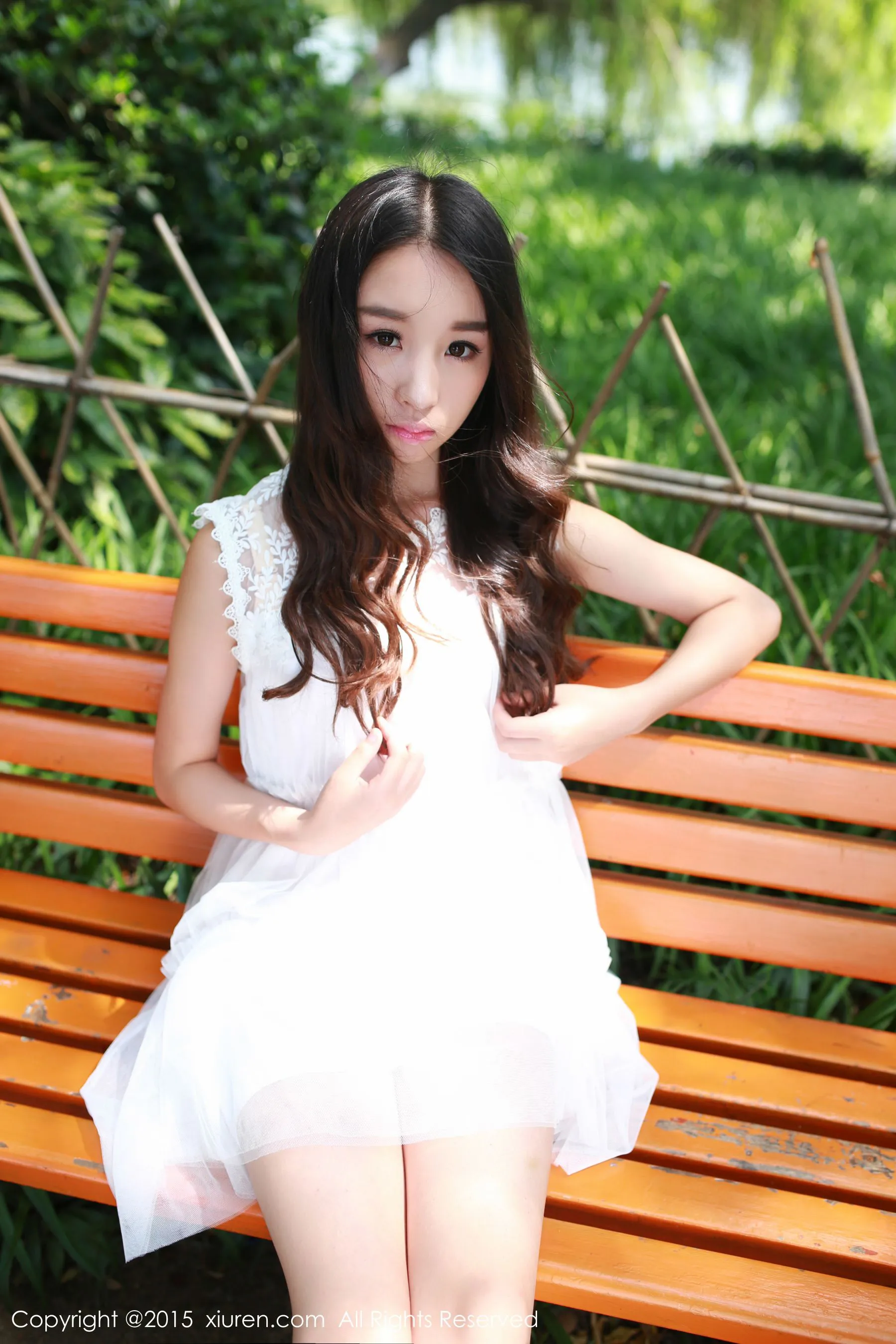 梓萱Crystal《小清新外拍~ 野外露出》 秀人网 No.371插图6