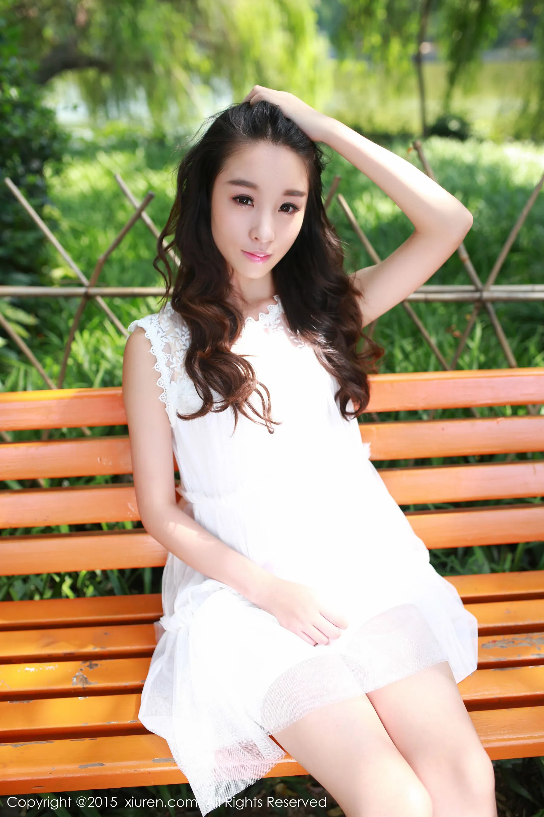 梓萱Crystal《小清新外拍~ 野外露出》 秀人网 No.371插图7