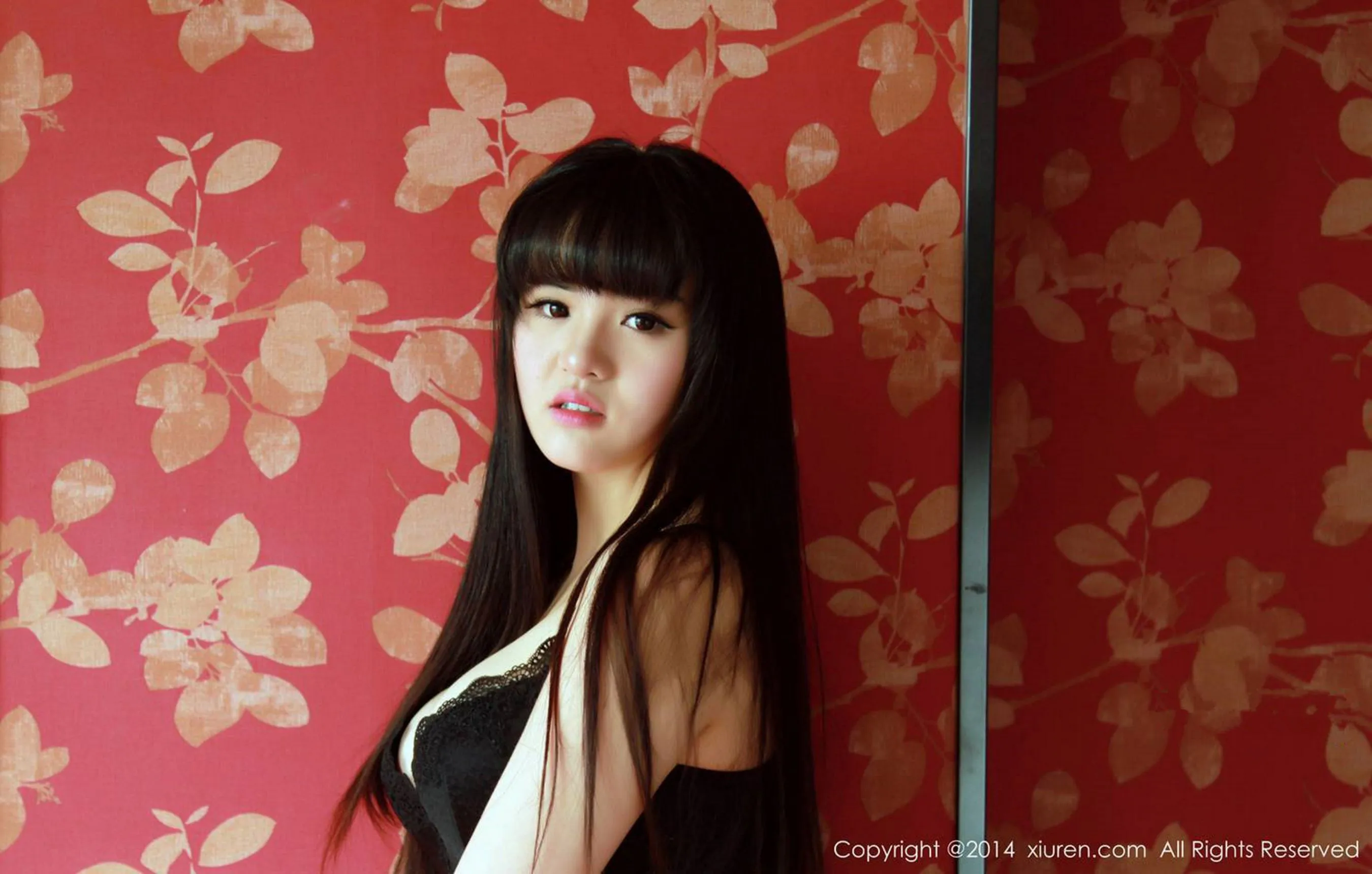 旭儿 &F cup妹子 秀人网 No.261插图3