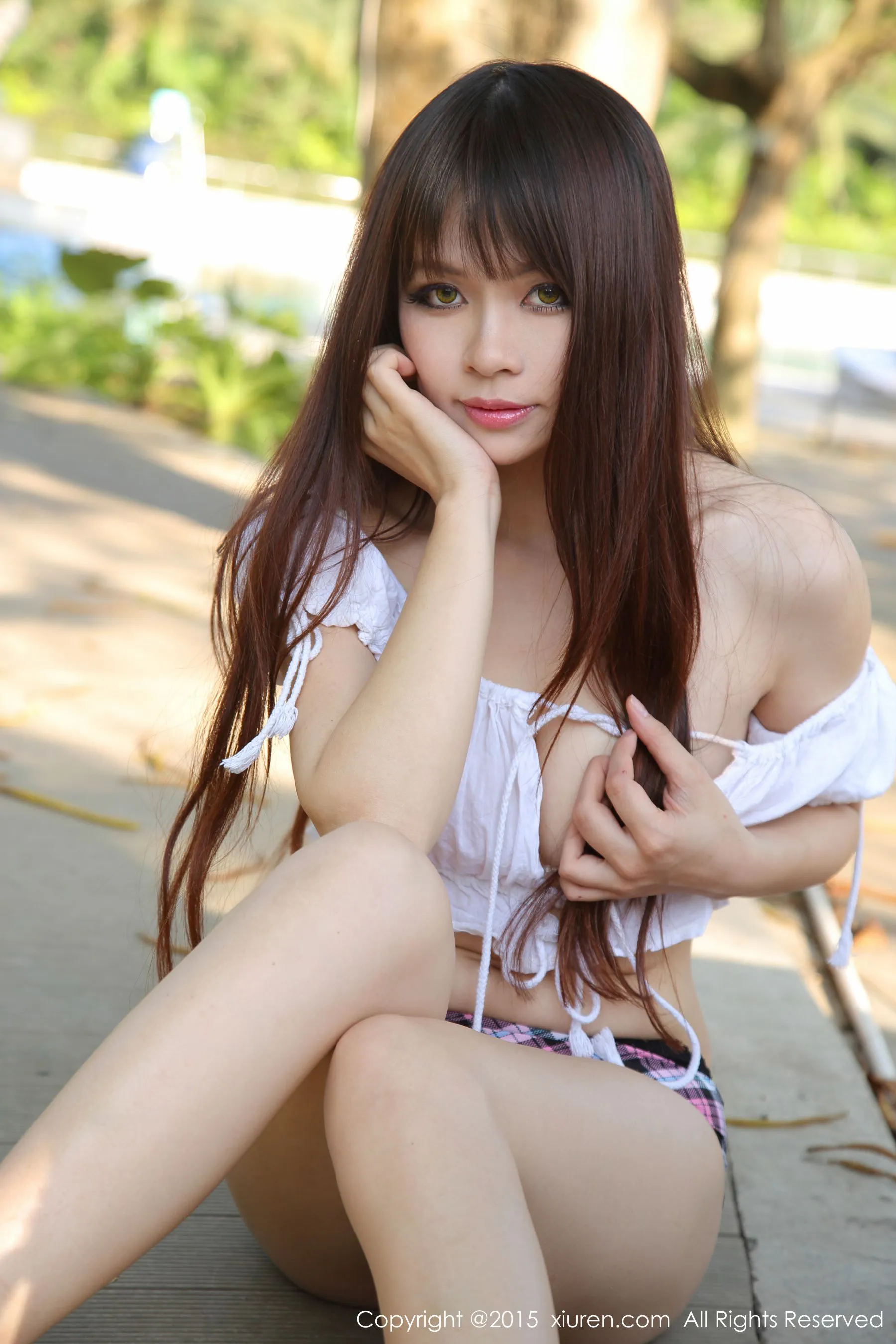 奈奈Fox《室外两套服装+室内性感cos女仆私房》 秀人网 No.361插图2