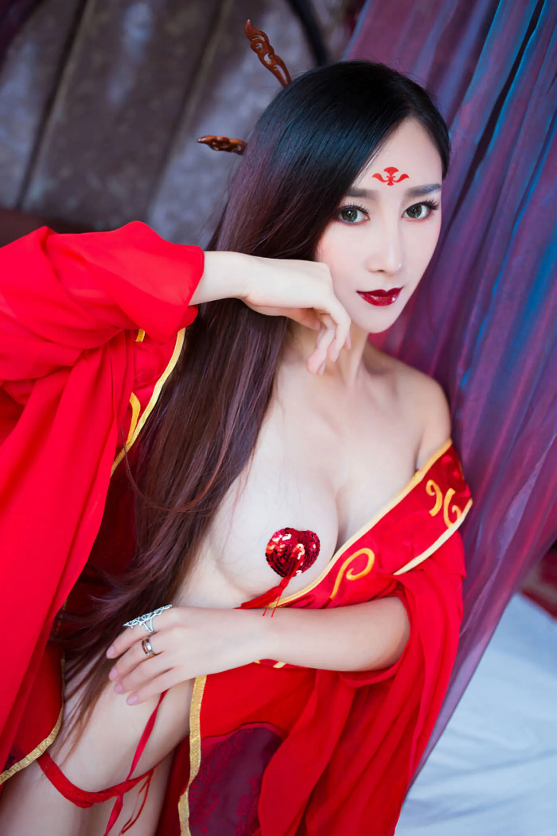 邹晶晶《花千骨 ? 魔化》COS 秀人网 No.382插图1