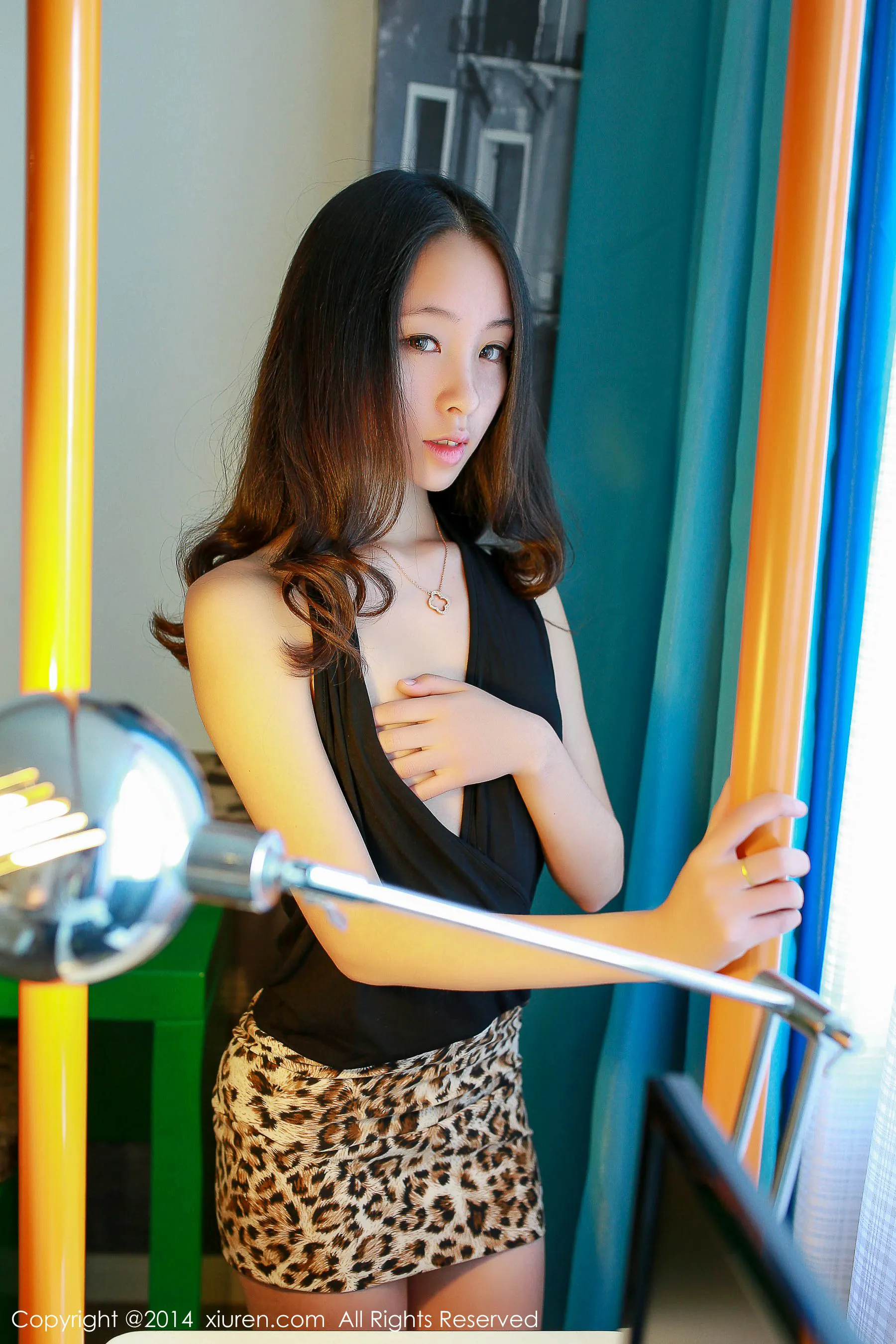 梓萱Crystal《制服私房系列》 秀人网 No.241插图2