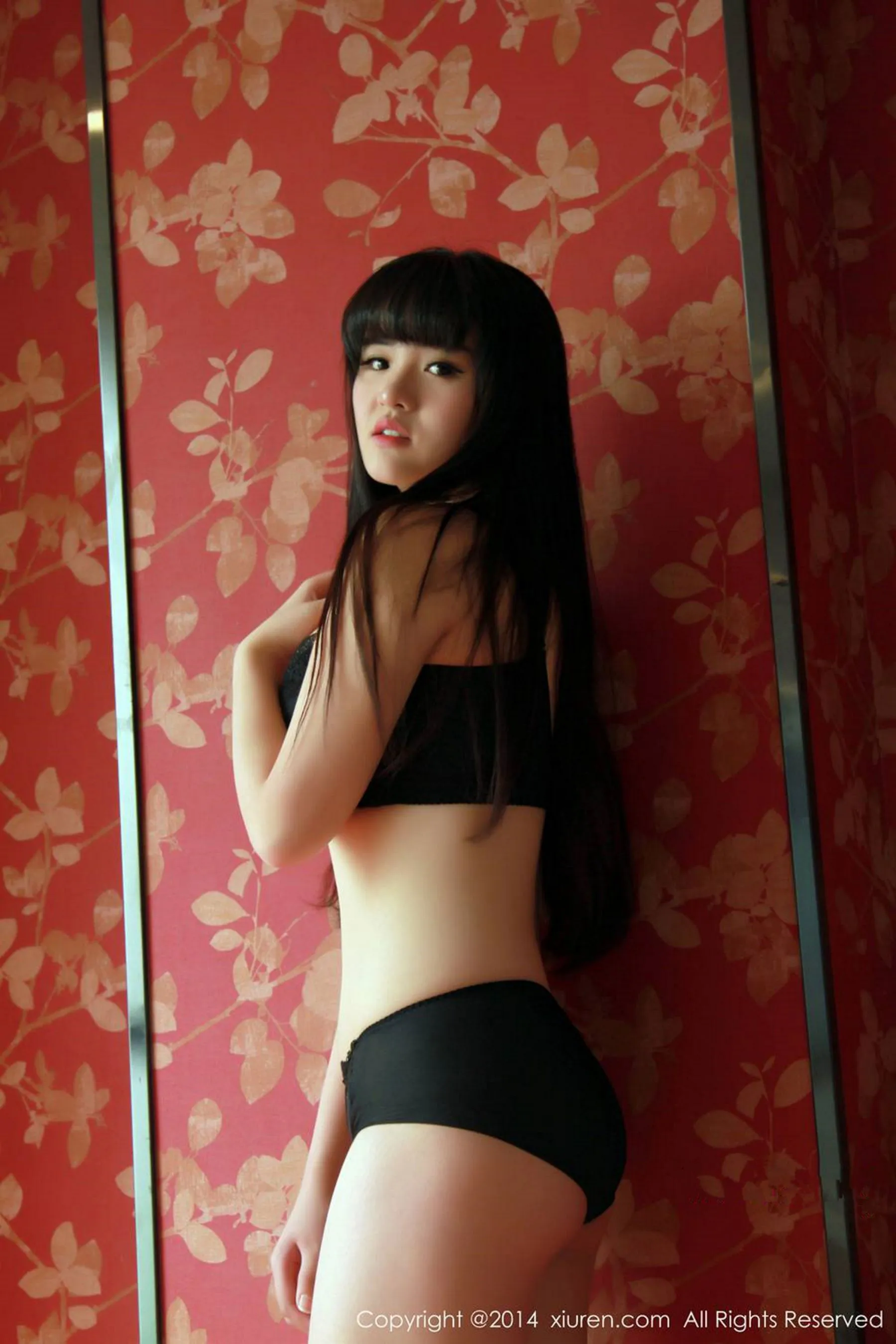 旭儿 &F cup妹子 秀人网 No.261插图2