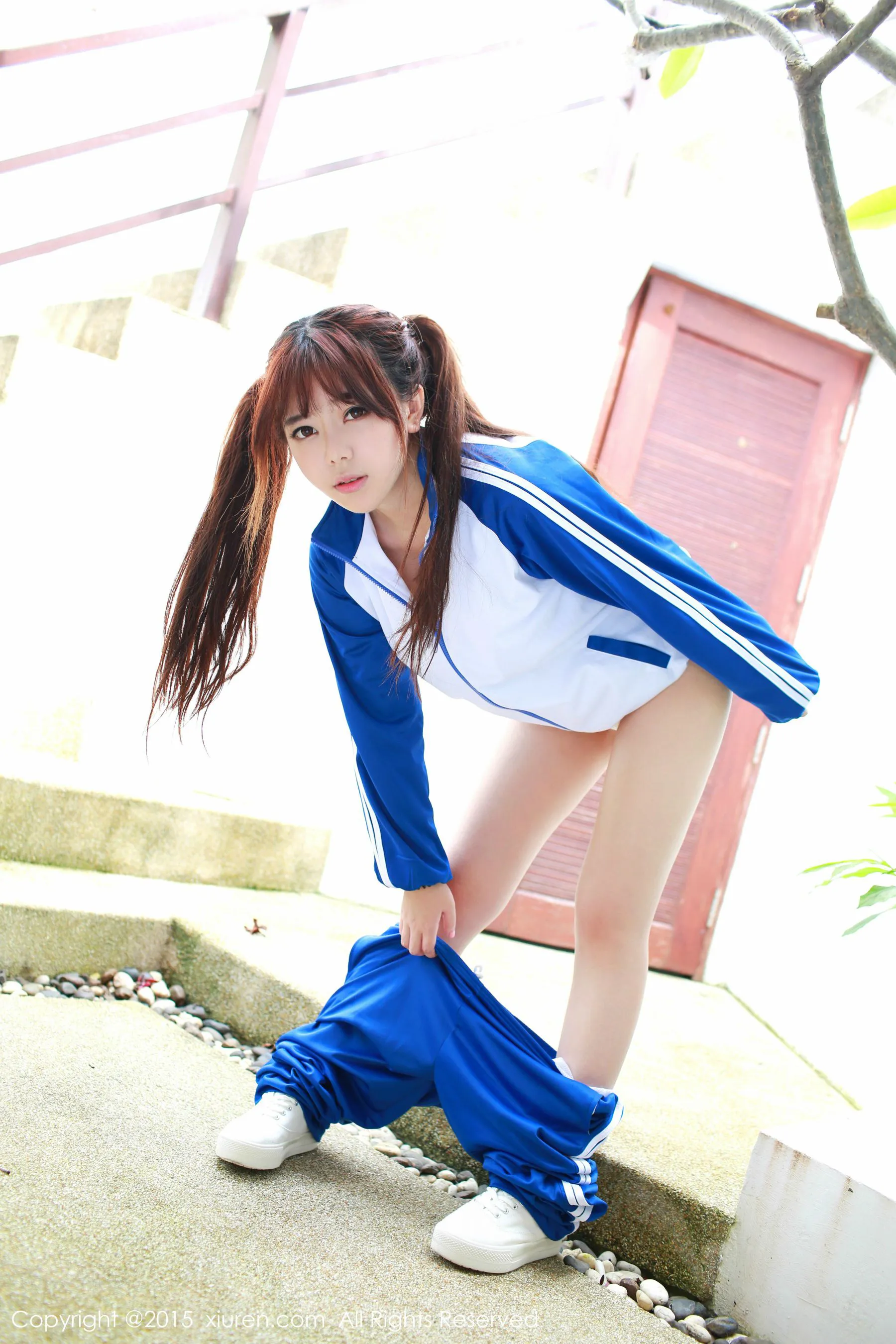 刘飞儿Faye《校服诱惑+比基尼》 秀人网 No.430插图7