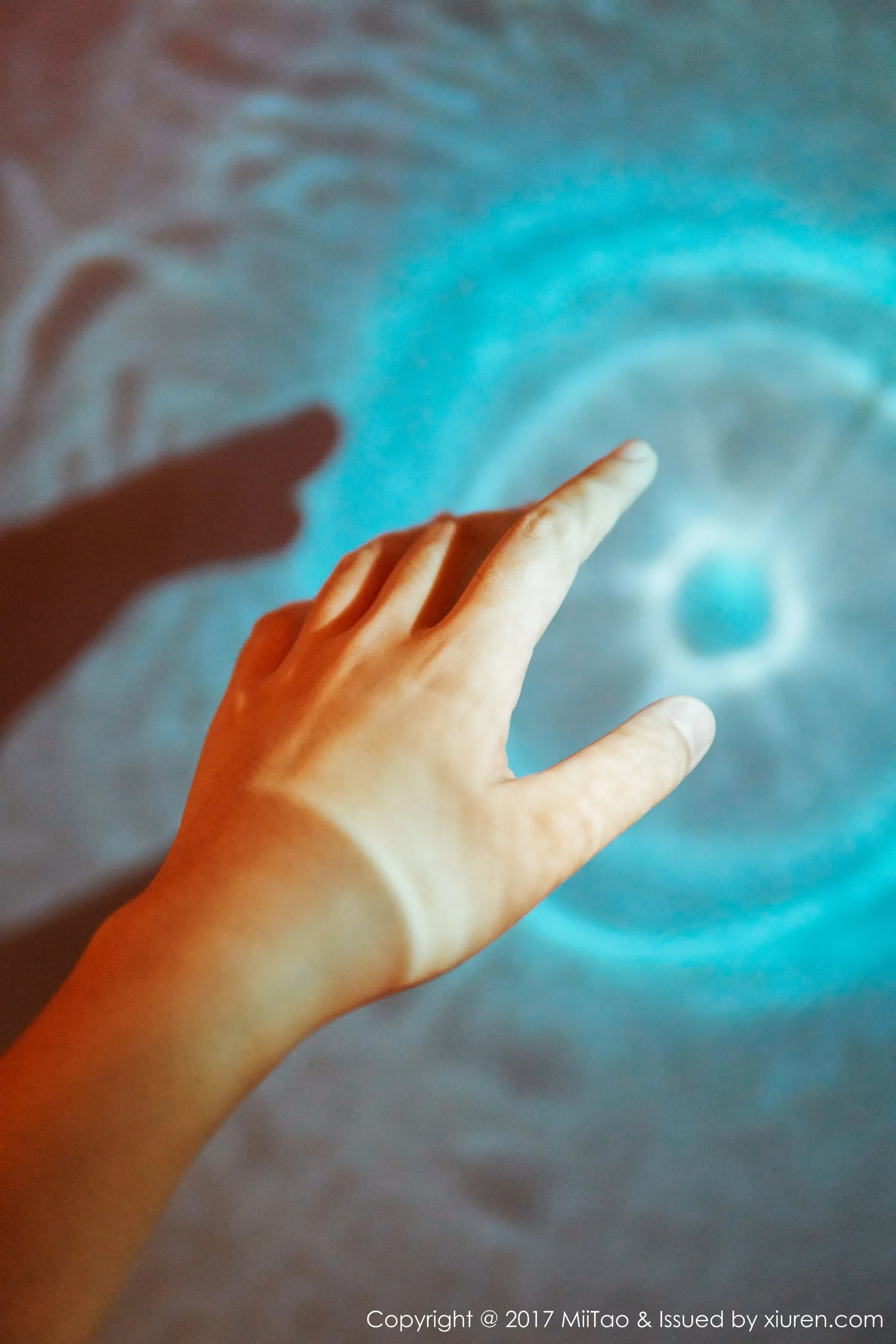 瑞欣《灯光下的人体摄影》 蜜桃社 VOL.086插图2