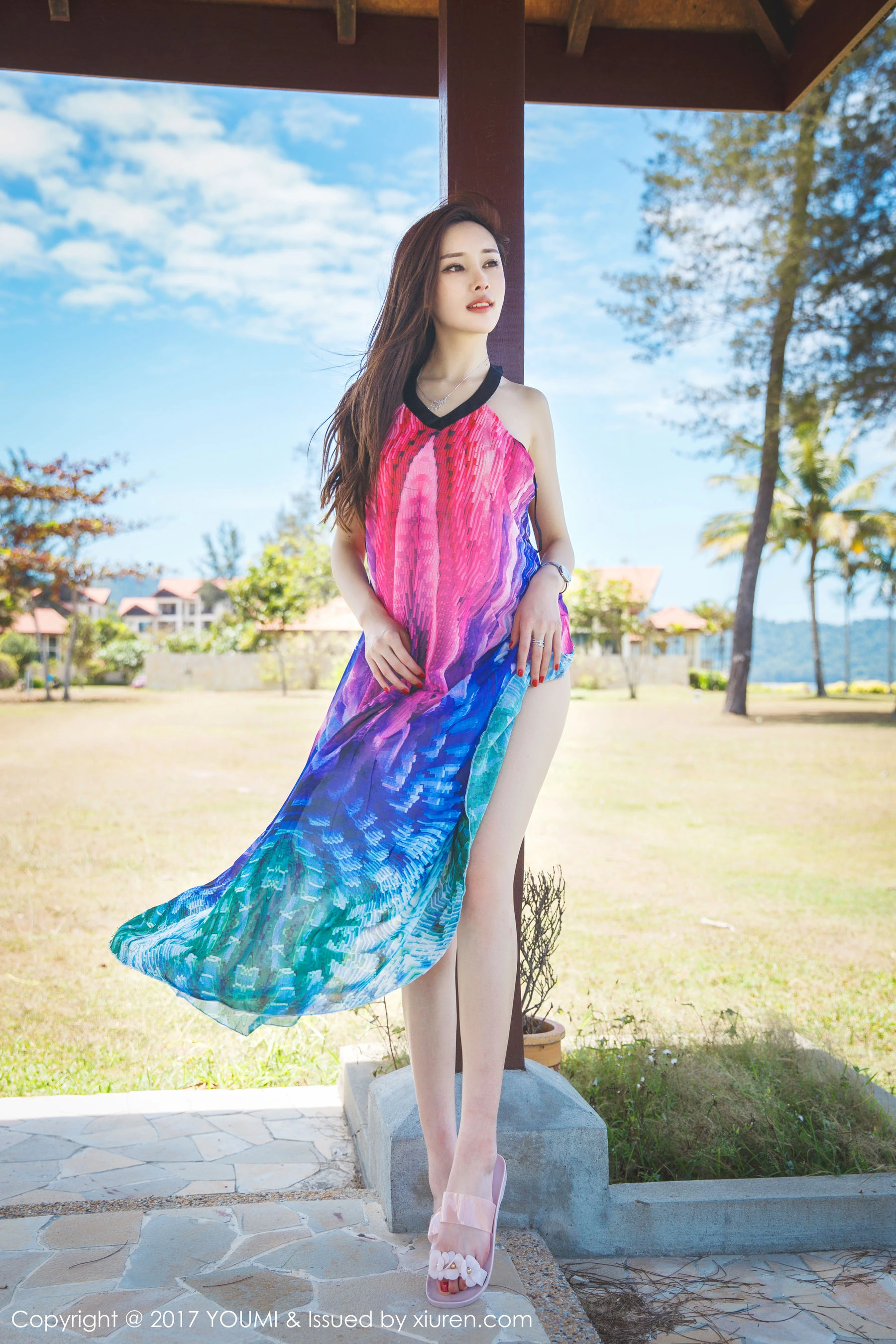 土肥圆矮挫穷《沙滩比基尼+韵味长裙》 尤蜜荟YouMi Vol.029插图4