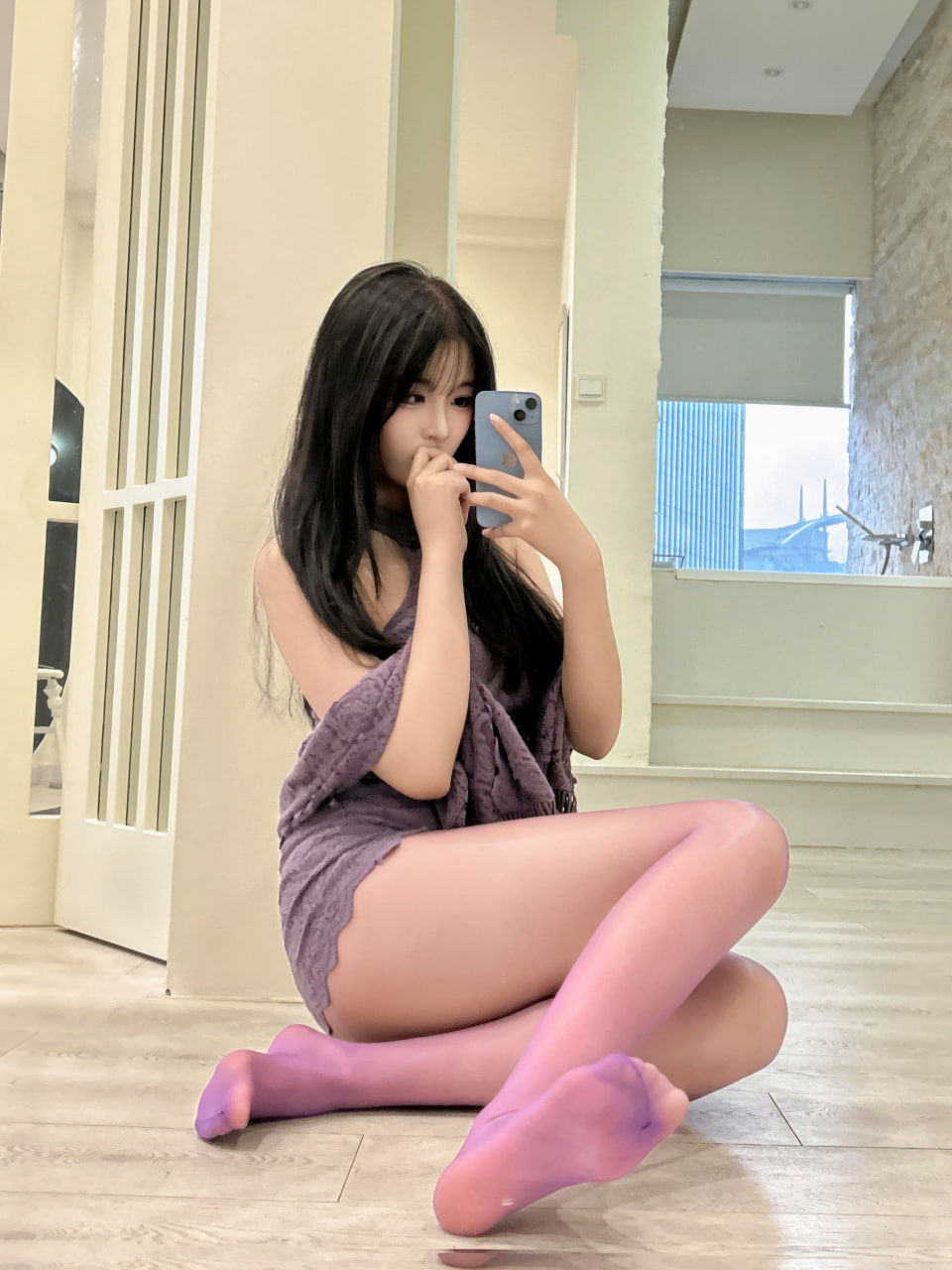 轩萧学姐 紫色旗袍红丝[74P]插图1