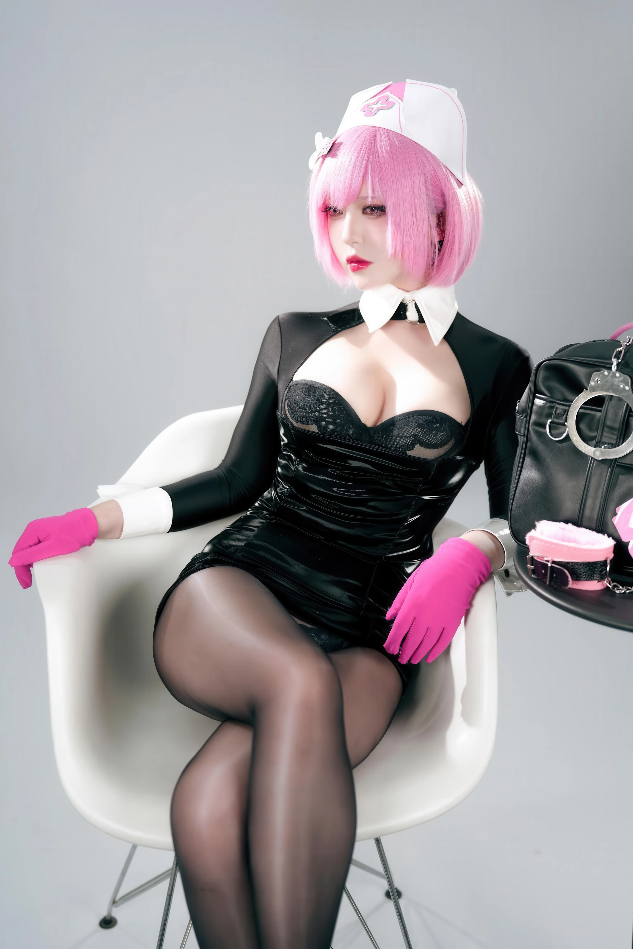 半半子 – 王医生 [56P]插图1