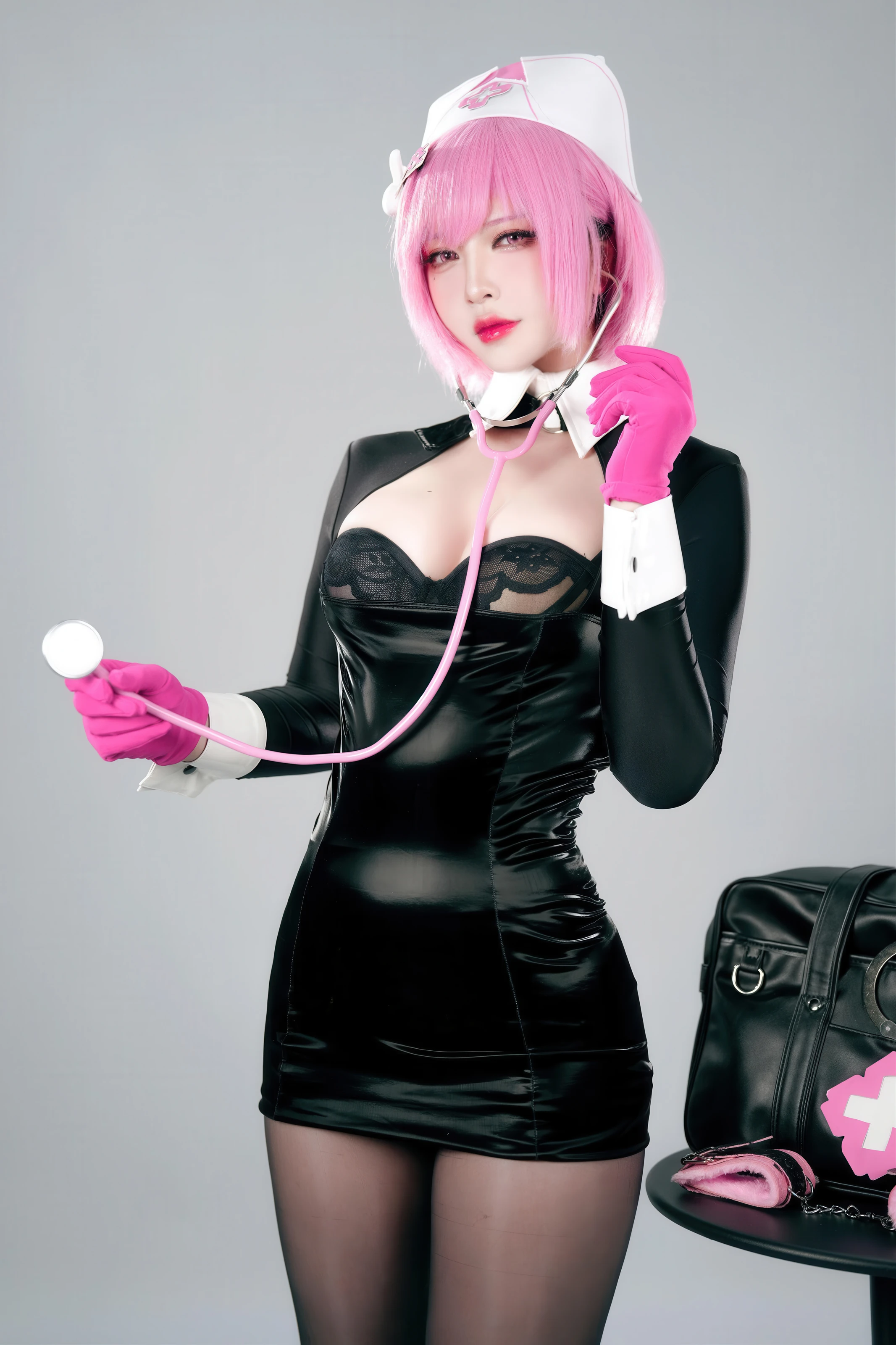 半半子 – 王医生 [56P]插图3