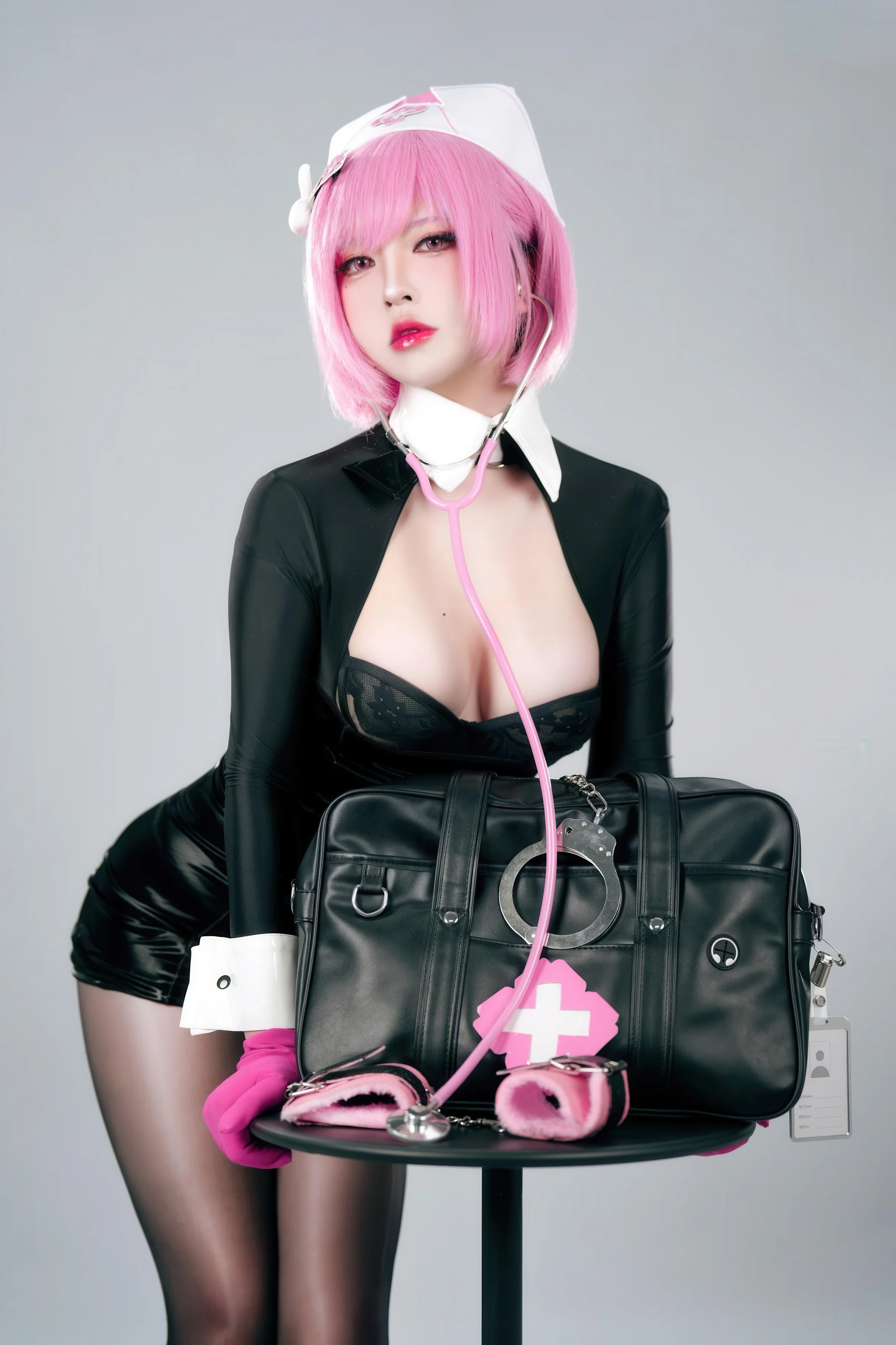 半半子 – 王医生 [56P]插图4