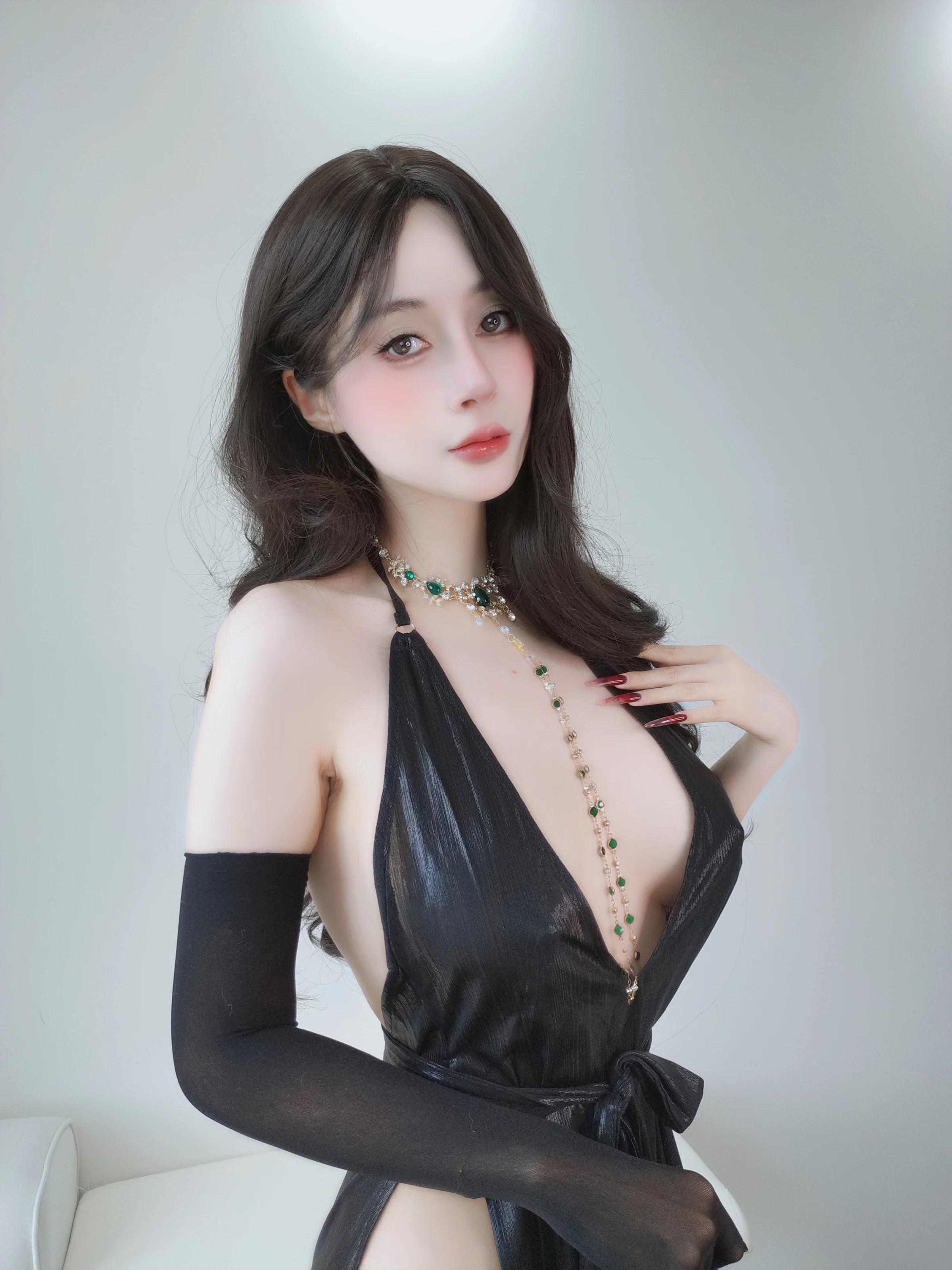 白银81 – 自摄Vol.103 黑丝礼裙 [122P]插图3