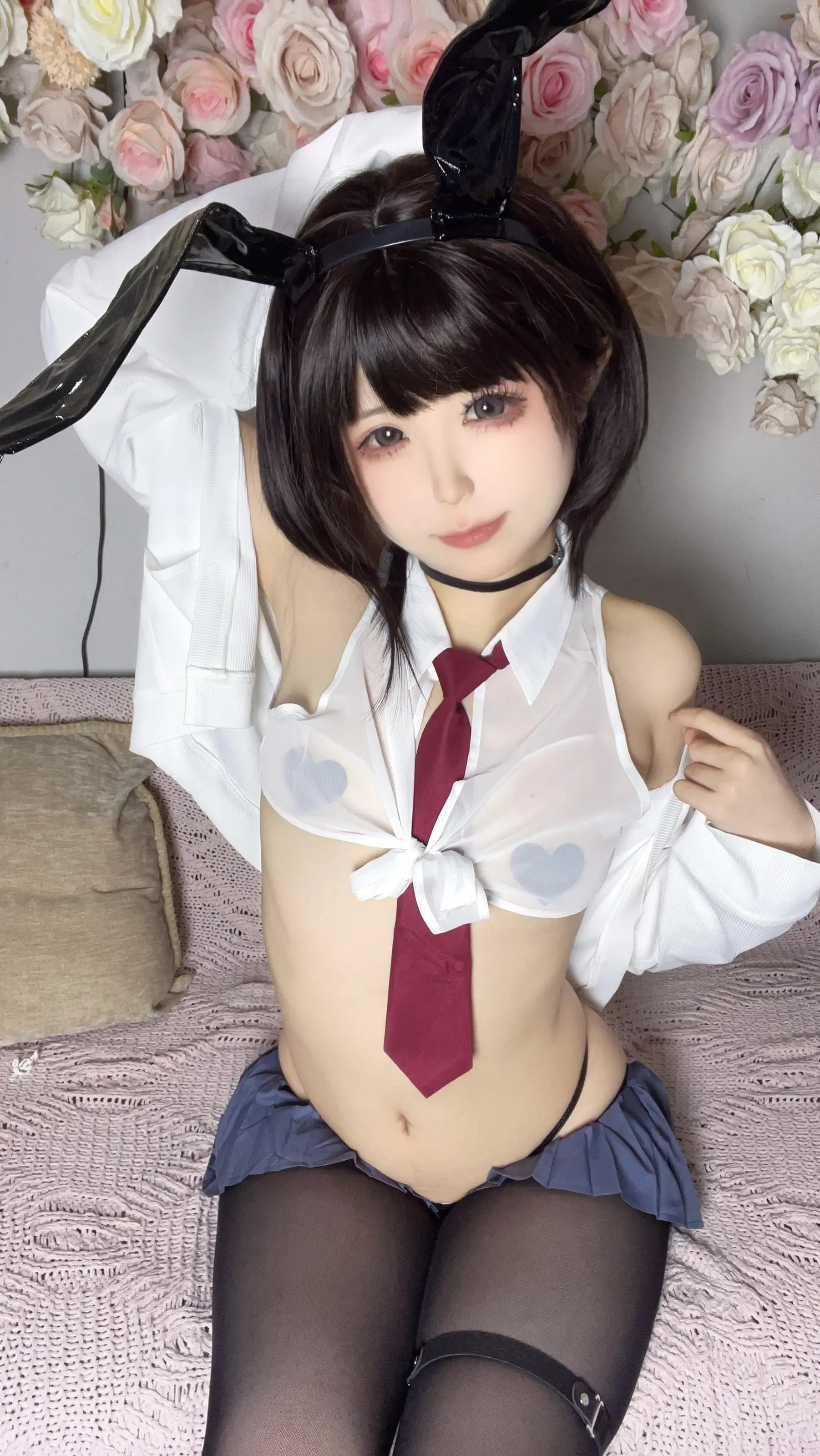 Quan冉有点饿 – 逆兔自拍 [25P]|图集秀