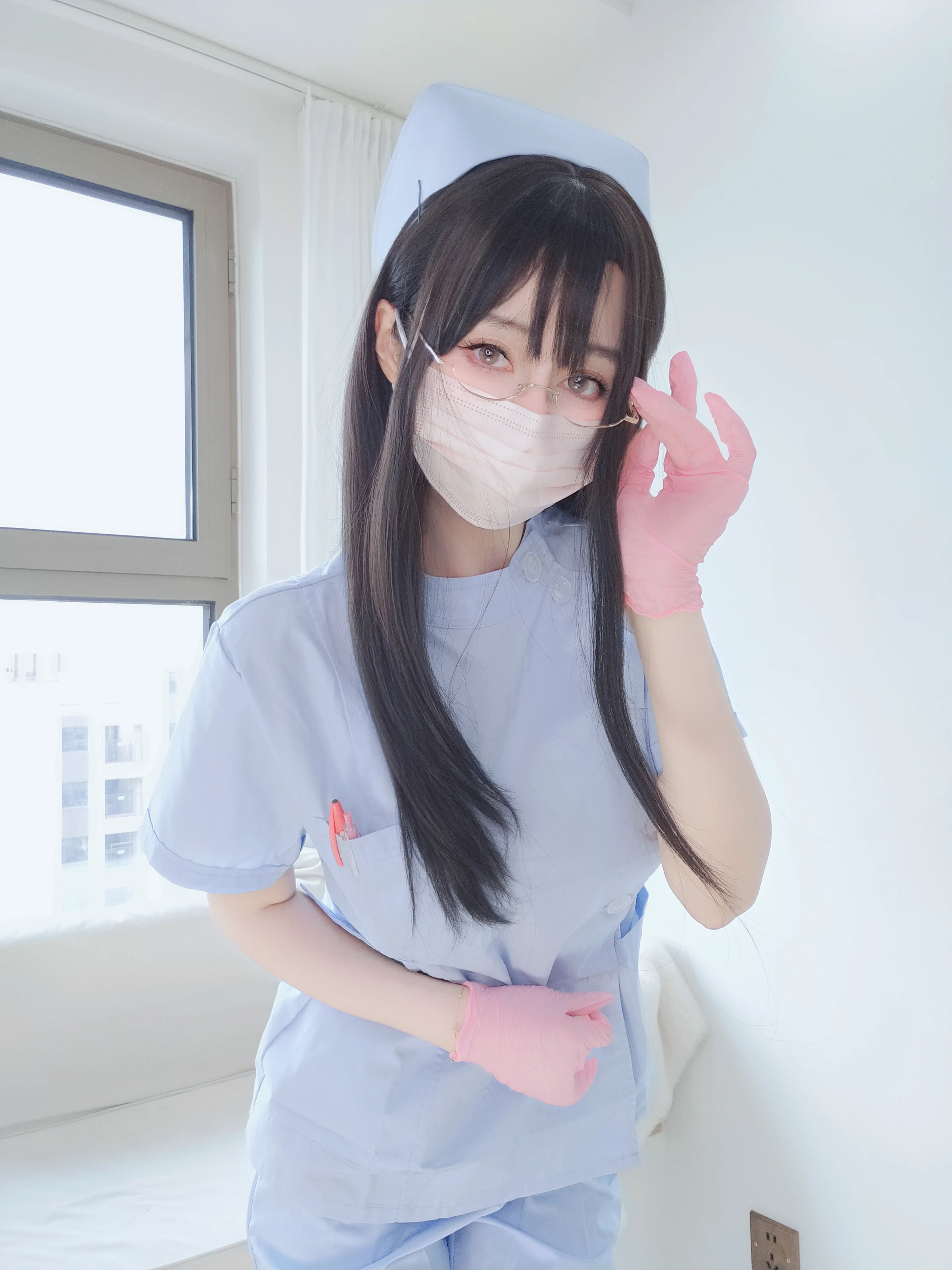 白银81 – 自摄Vol.95 蓝色护士 [162P]插图4