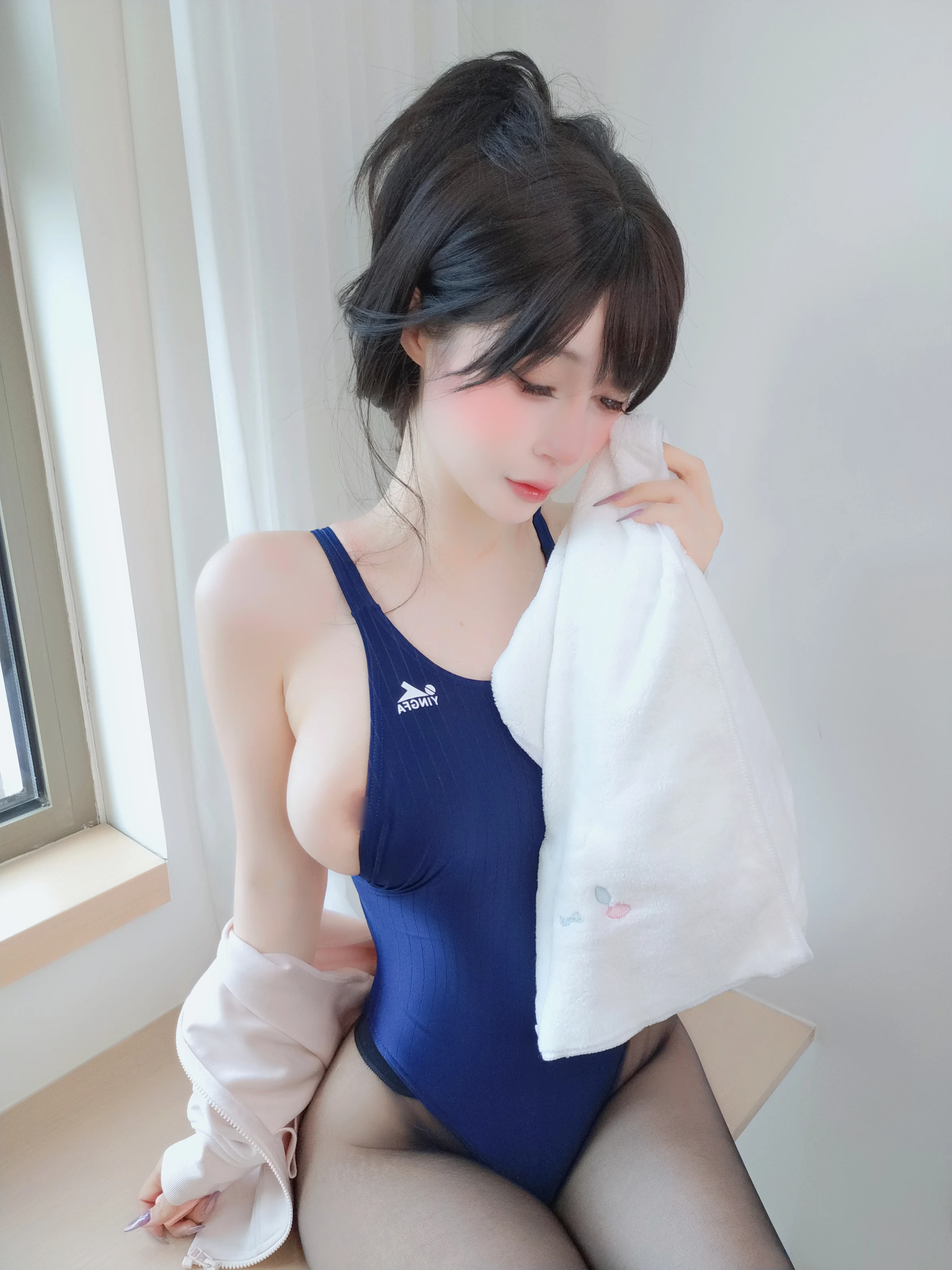 白银81 - 自摄Vol.99 黑丝死库水 [145P]|图集秀