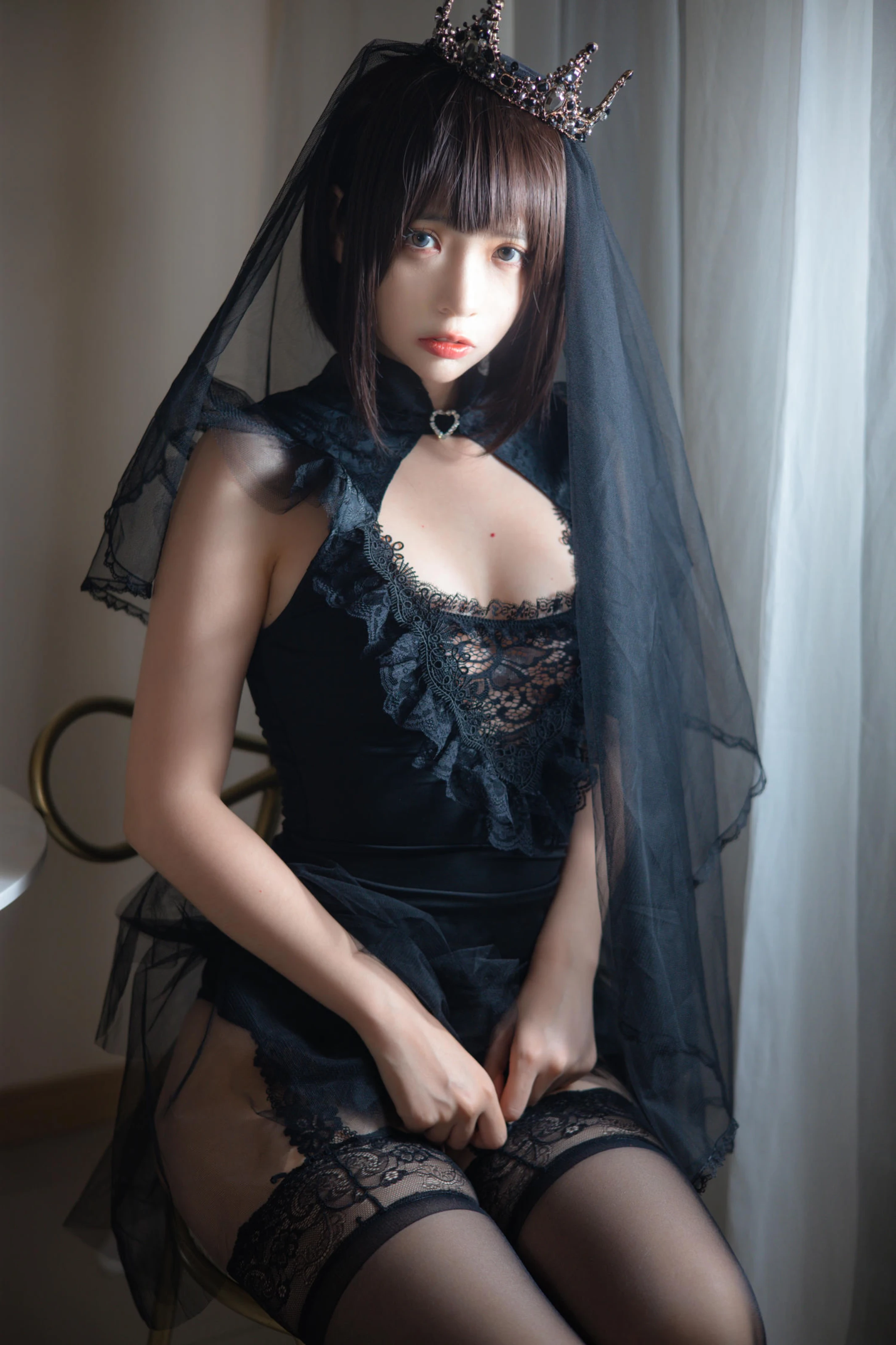 疯猫ss – 黑色婚纱 [40P]插图2