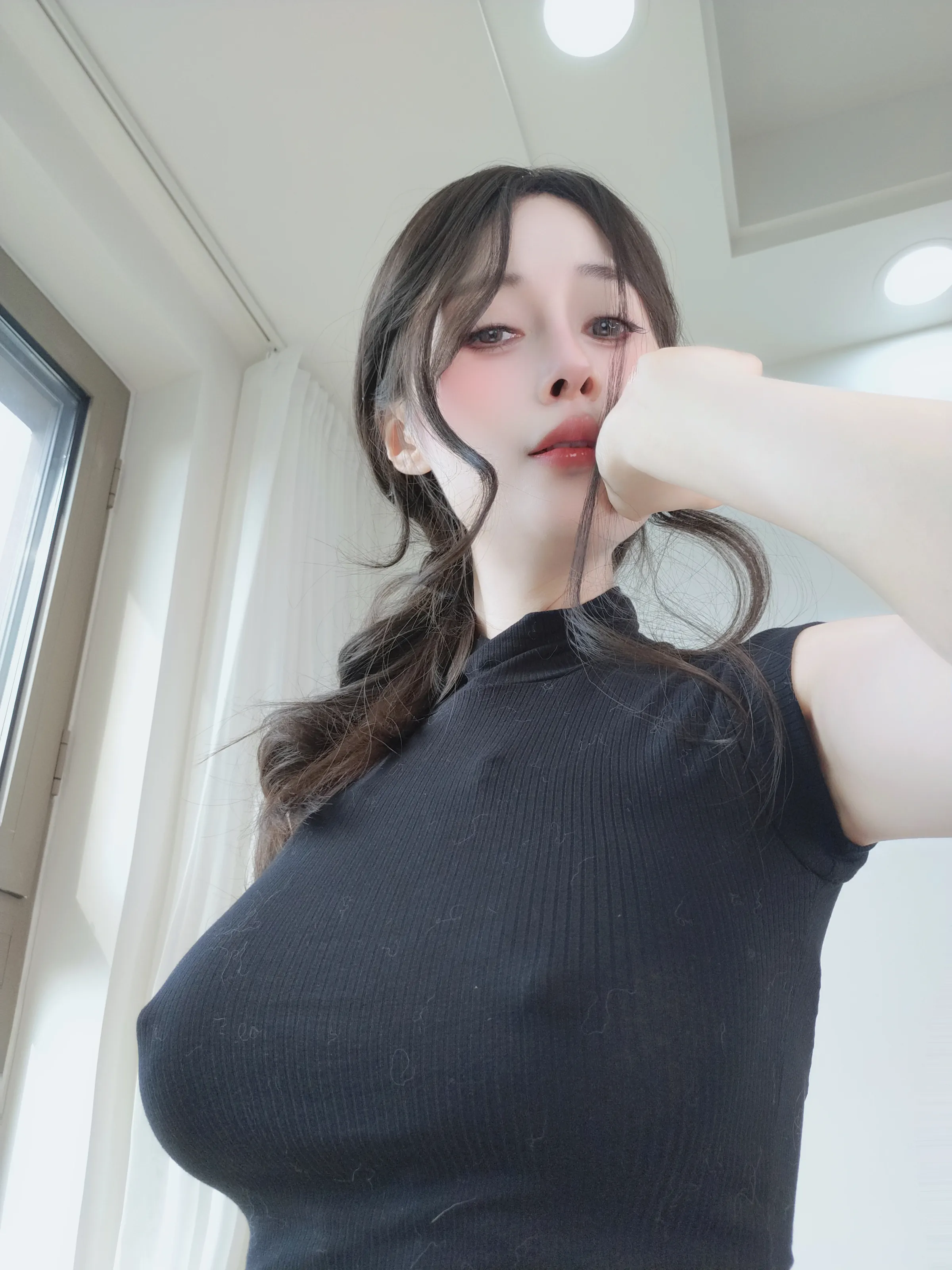 白银81 – Fantia 2025年11月会员合集 [121P]插图4