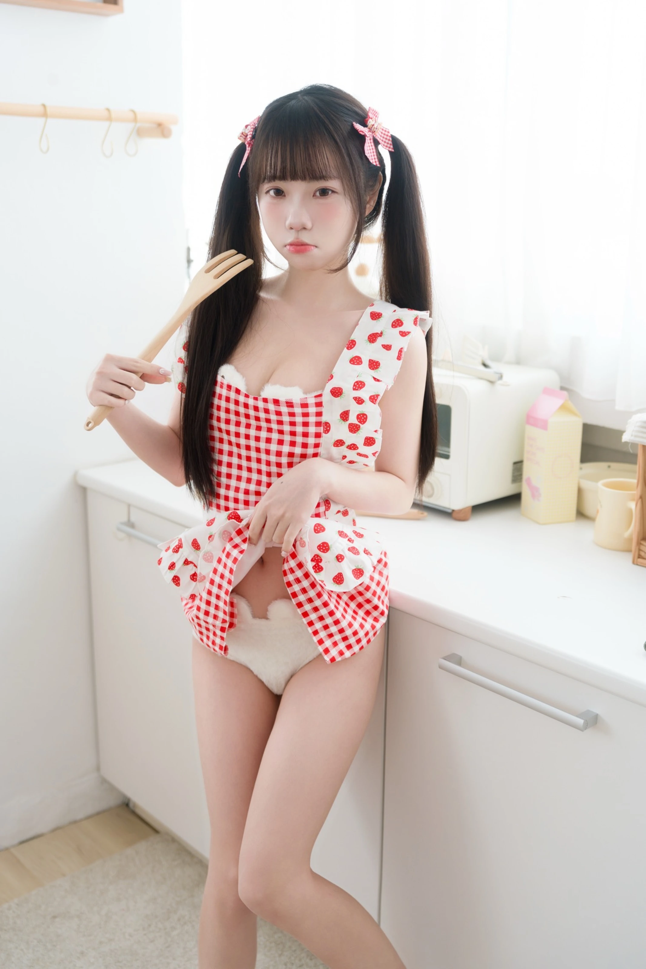 可可小白兔 – 生日限定 一起做蛋糕吗 [77P]插图5