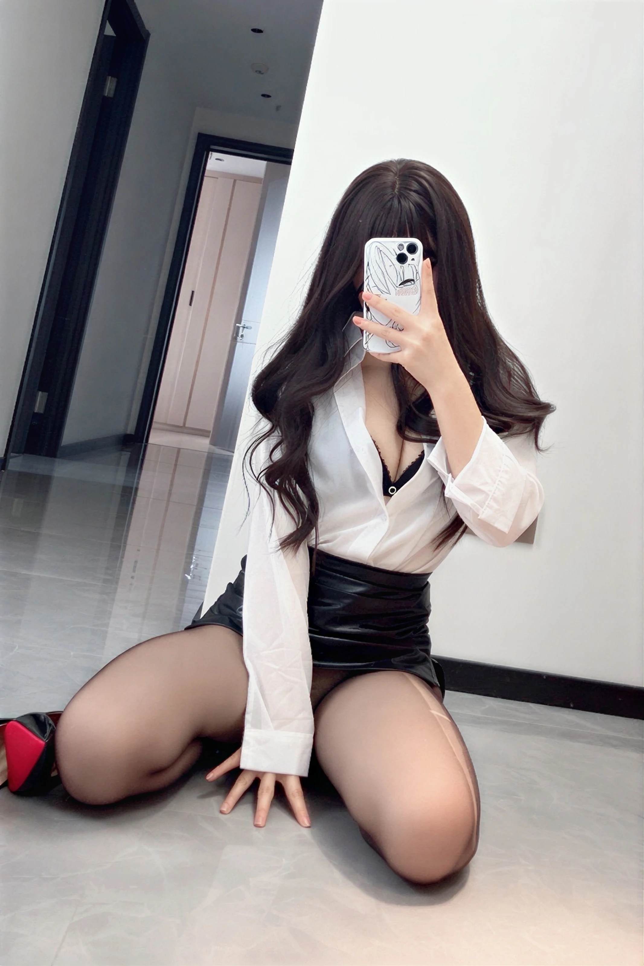 Bangni邦尼 – 老师好 自拍 [21P]插图1