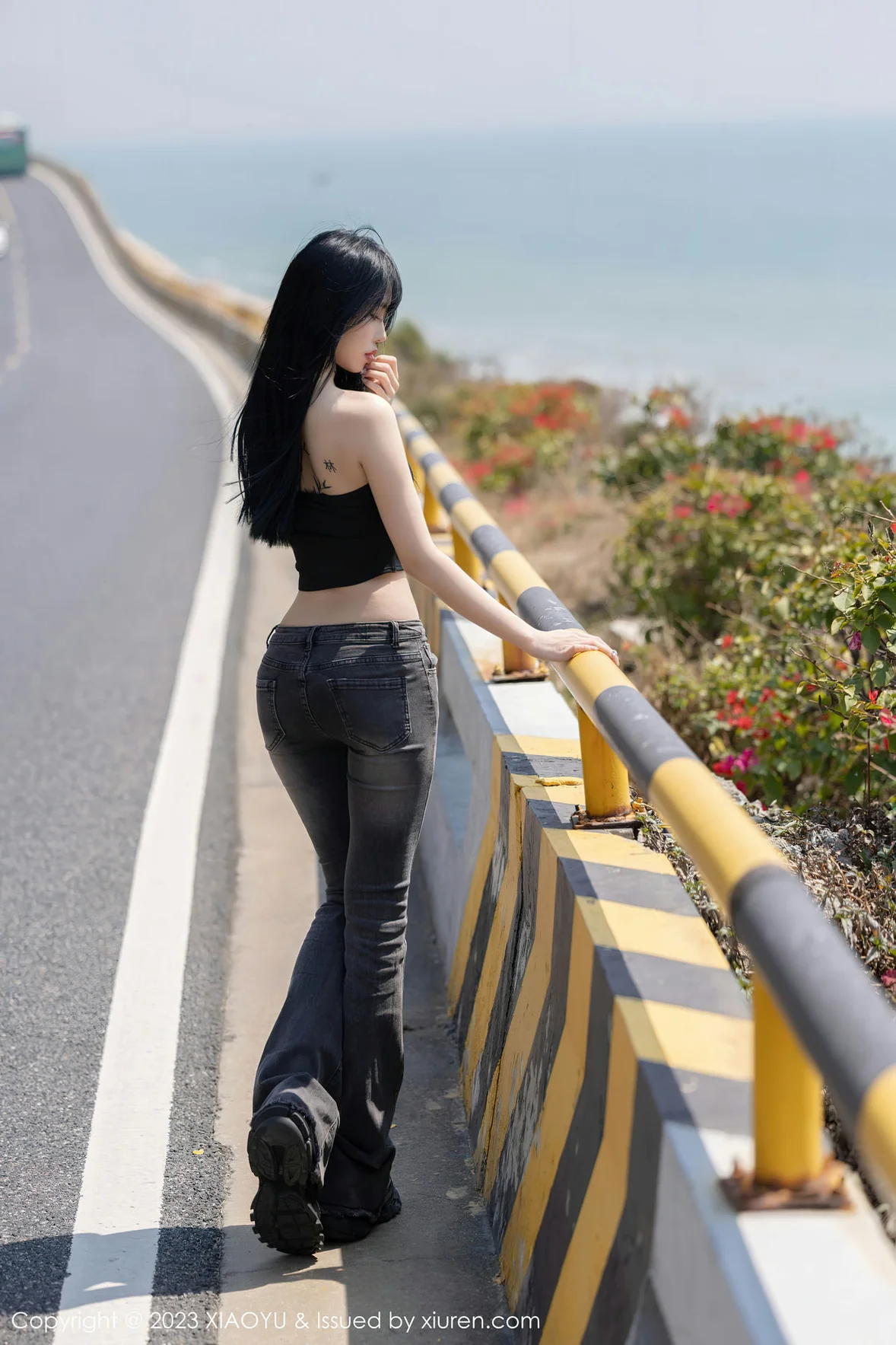 XIAOYU 语画界 Vol.1047 奶瓶. 性感蛋黄色性感写真 [99P]插图3