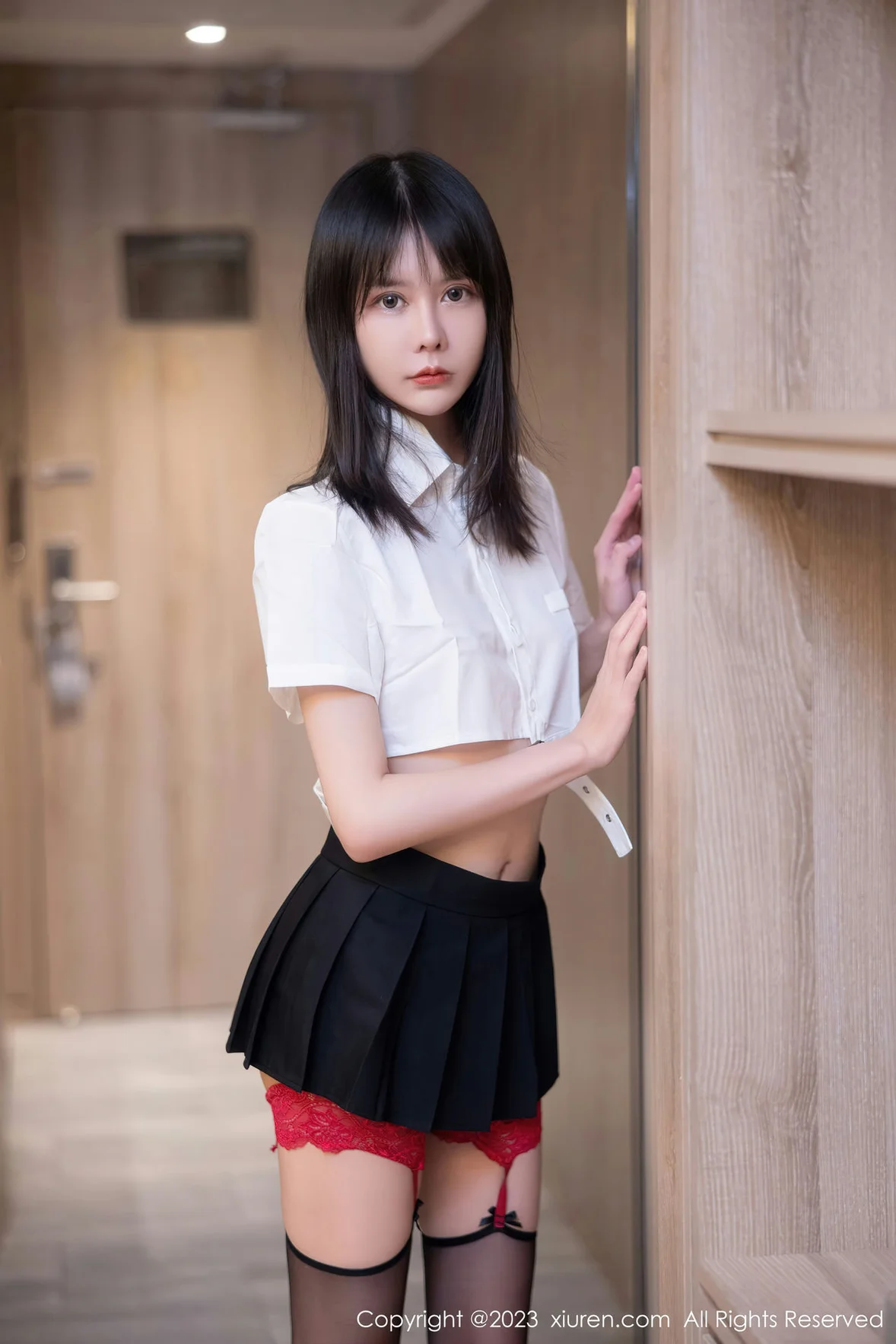 XiuRen 秀人 No.6862 甜佳佳 诱人短裙性感写真 [81P]插图6