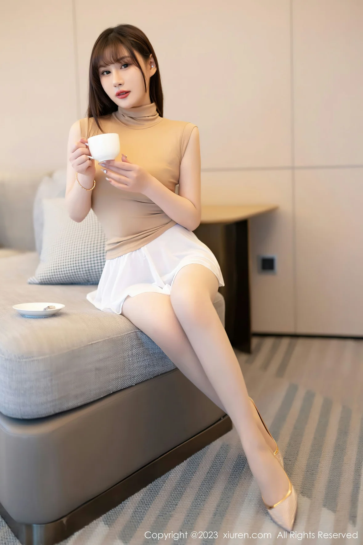 XiuRen 秀人 No.7013 张欣欣 诱人原色丝袜海南岛旅拍 [83P]插图5