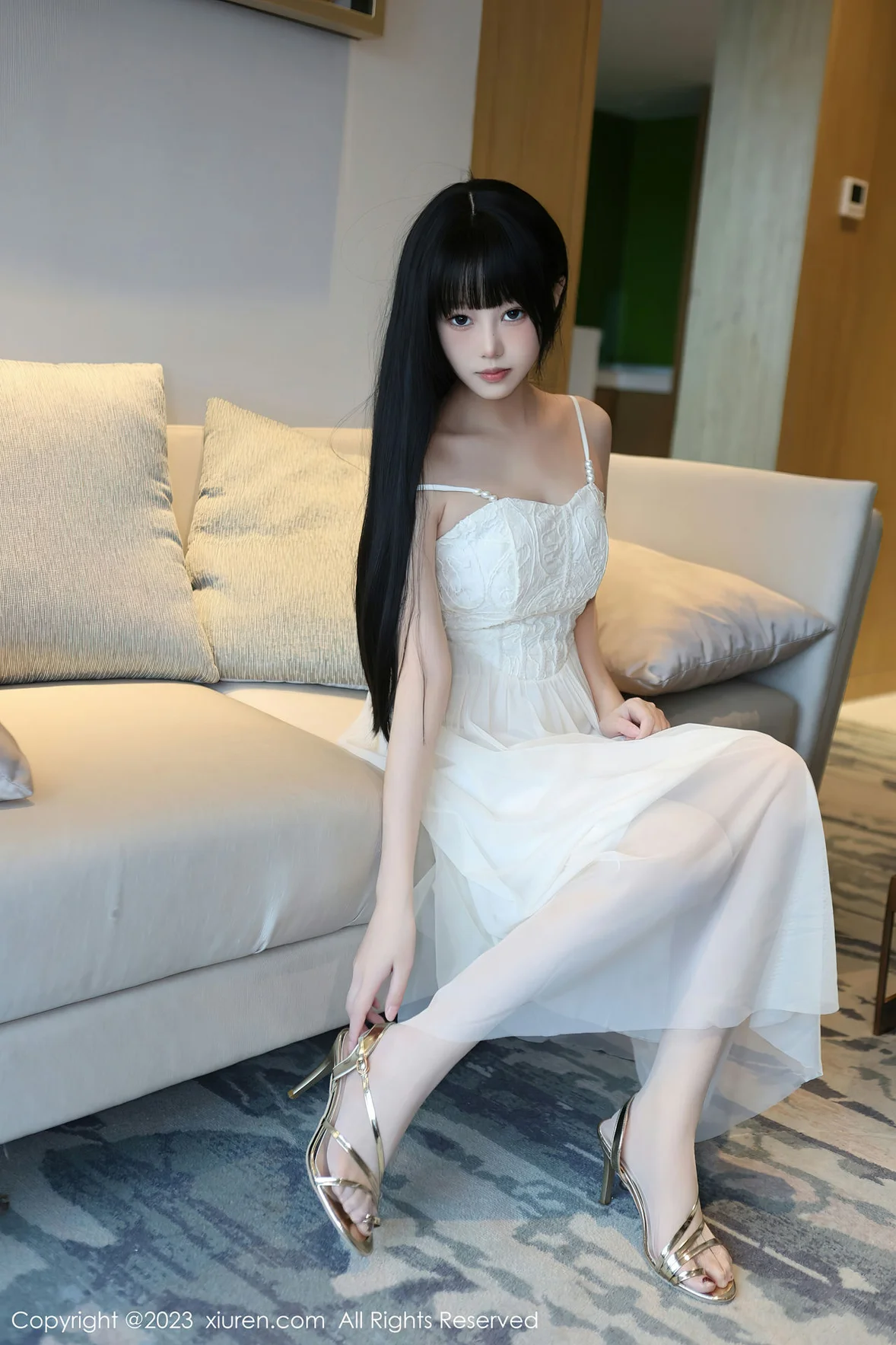 XiuRen 秀人 No.6828 早川京子 连衣长裙性感写真 [80P]插图3