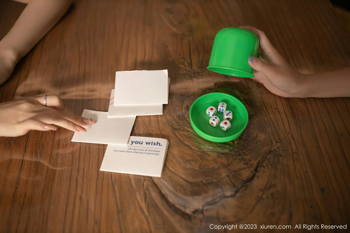 XiuRen 秀人 No.7084 鱼子酱Fish和杏子Yada 主题“小红帽与大灰狼”模特合集 [83P]插图3