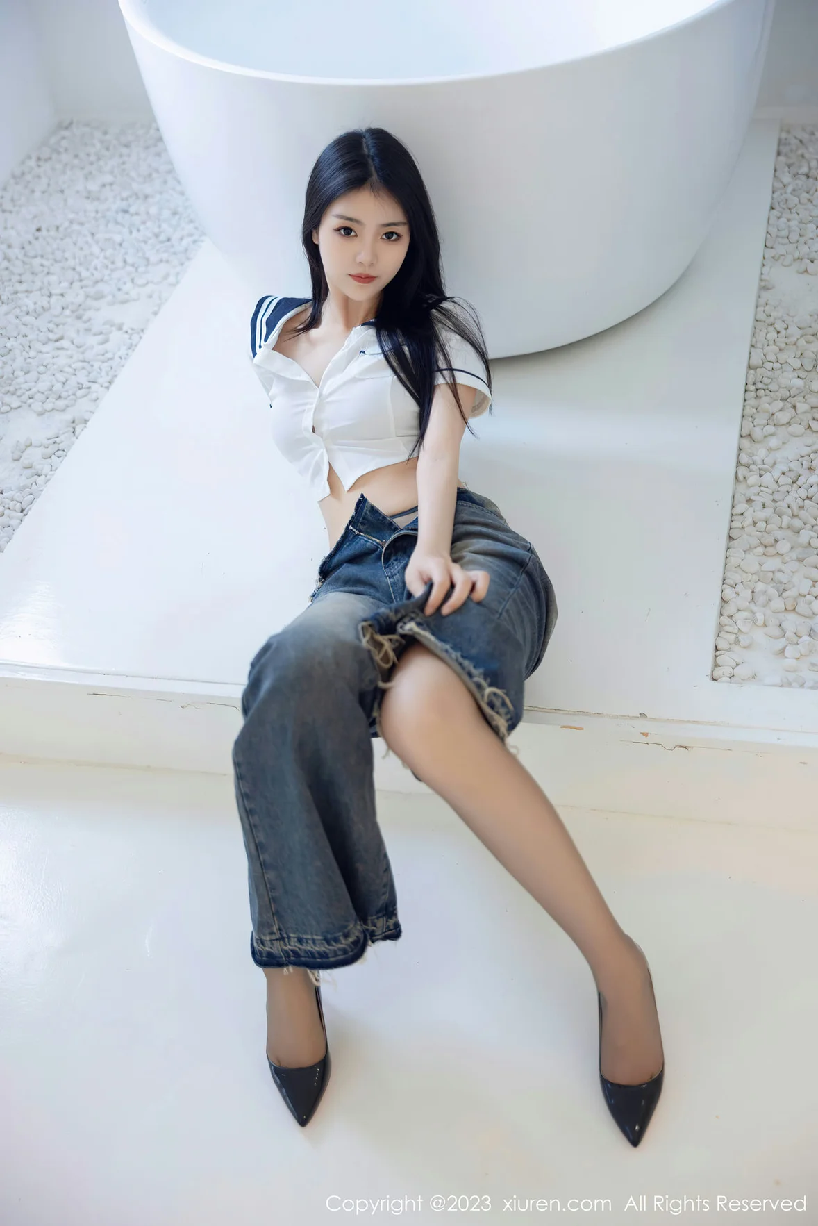 XiuRen 秀人 No.7027 可樂Vicky 魅惑黑丝性感写真 [83P]插图6