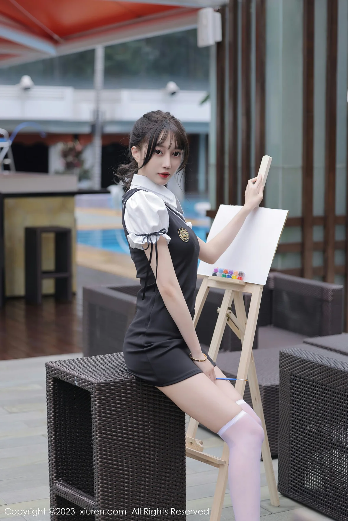 XiuRen 秀人 No.6889 玥儿玥er 黑色背带裙广州旅拍 [73P]插图1