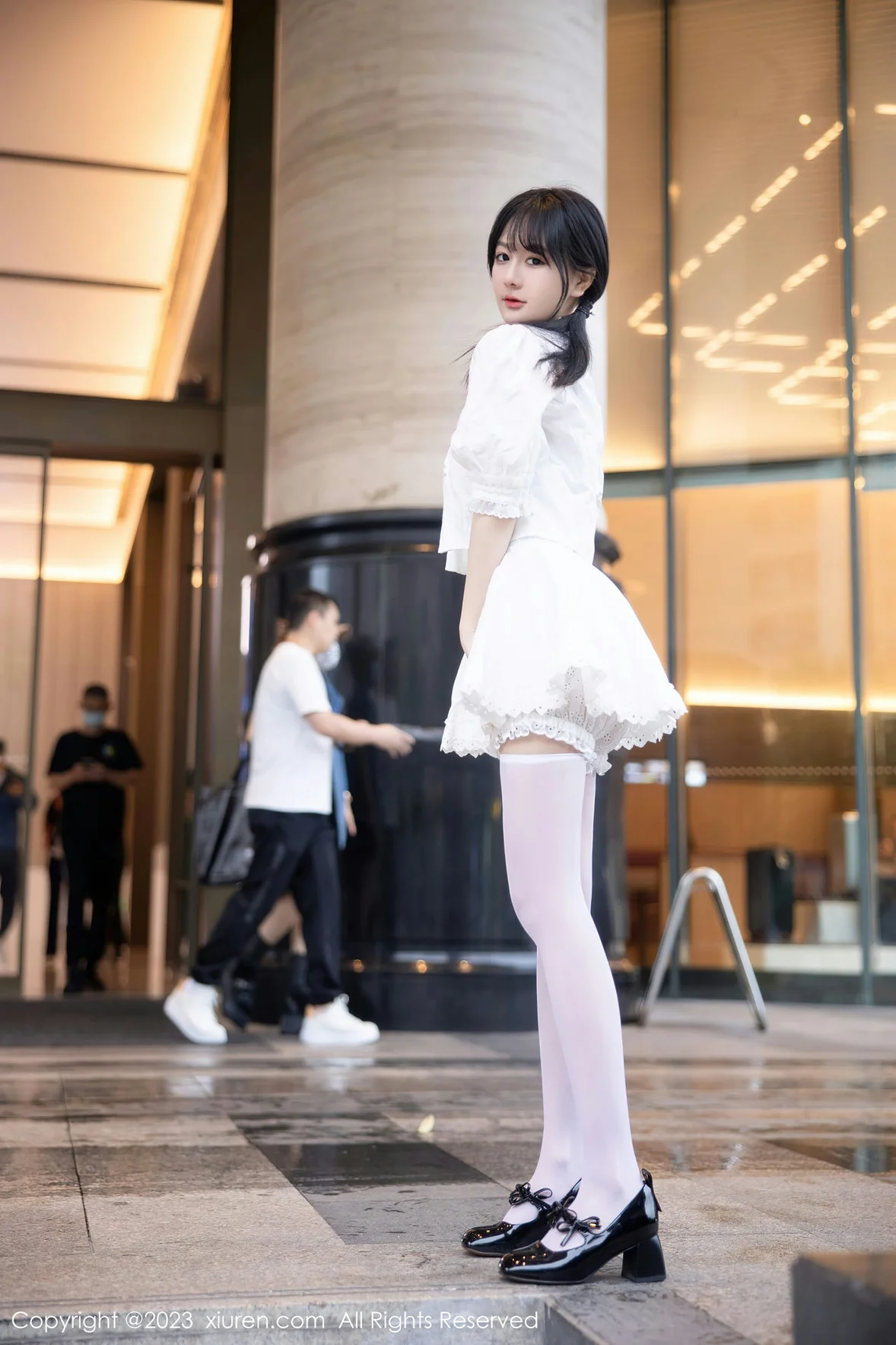 XiuRen 秀人 No.6933 幼幼 连衣短裙性感写真 [84P]插图6