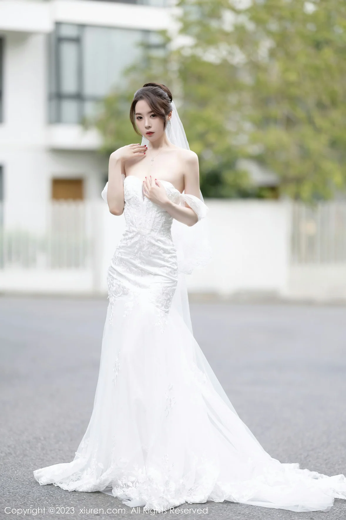 XiuRen 秀人 No.7310 梦心玥 白色婚纱服饰安吉旅拍 [84P]插图1