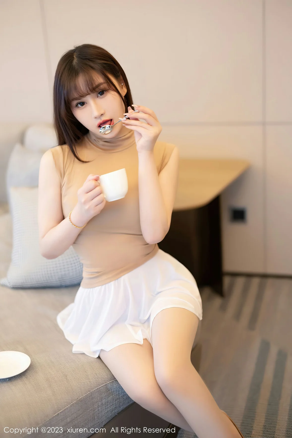 XiuRen 秀人 No.7013 张欣欣 诱人原色丝袜海南岛旅拍 [83P]插图6