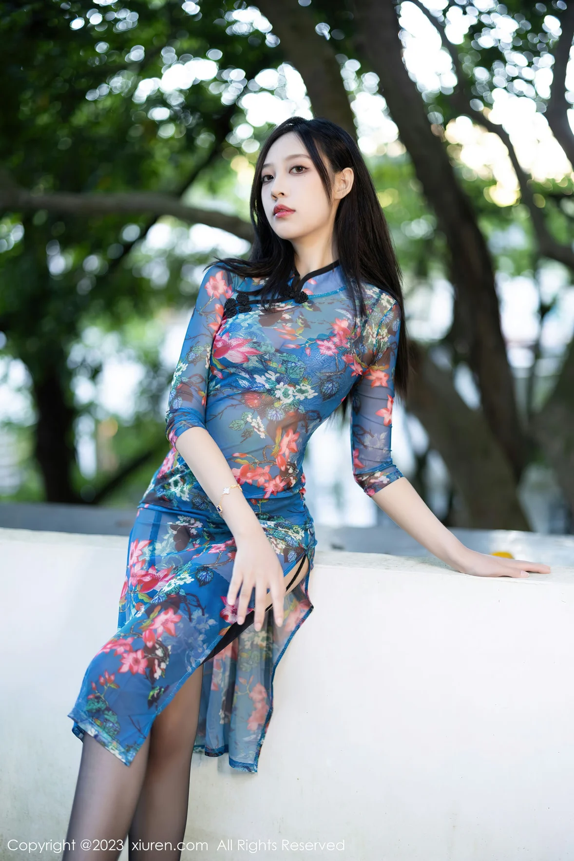 XiuRen 秀人 No.7271 郑颖姗Bev 蓝色旗袍性感写真 [82P]插图2