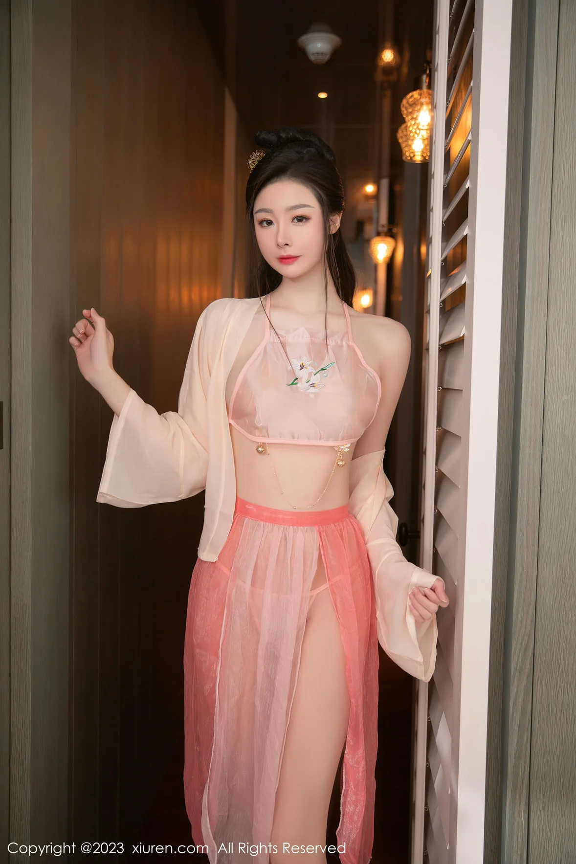 XiuRen 秀人 No.7075 是小逗逗 粉色古装性感写真 [80P]|图集秀