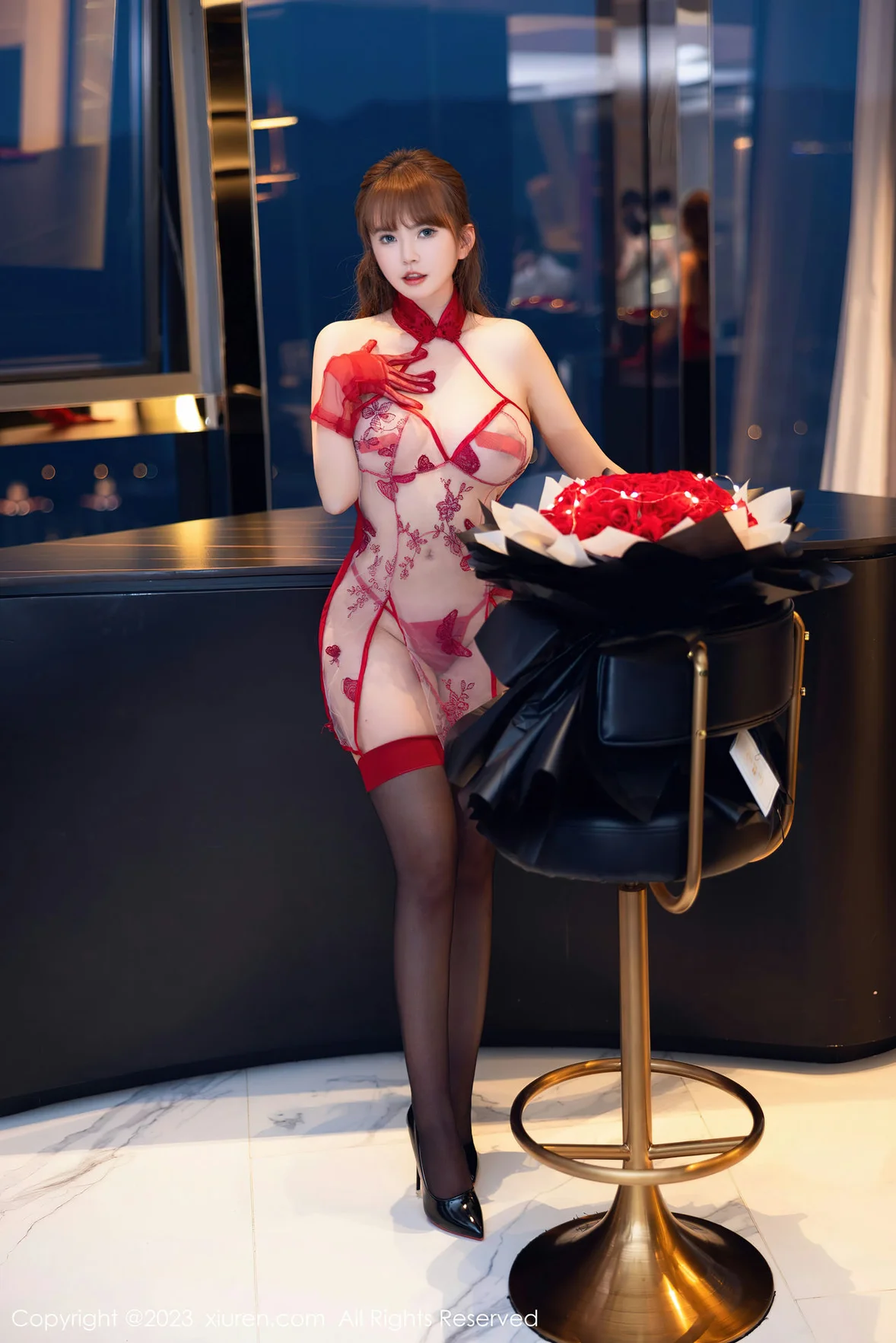 XiuRen 秀人 No.6981 张思允Nice 红色轻透情趣内衣性感写真 [72P]插图4